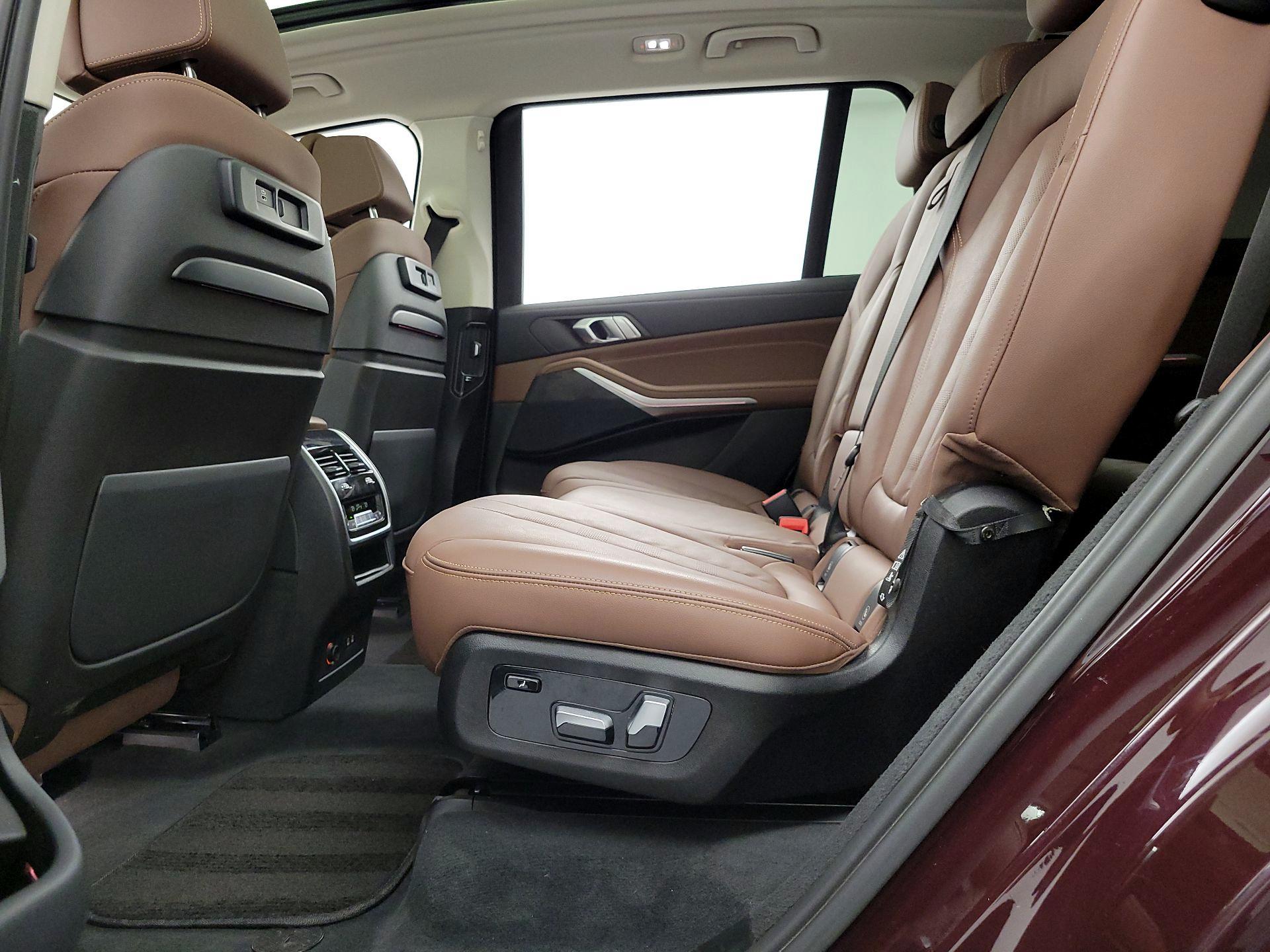 Thumbnail: 2022 BMW X7 - 19