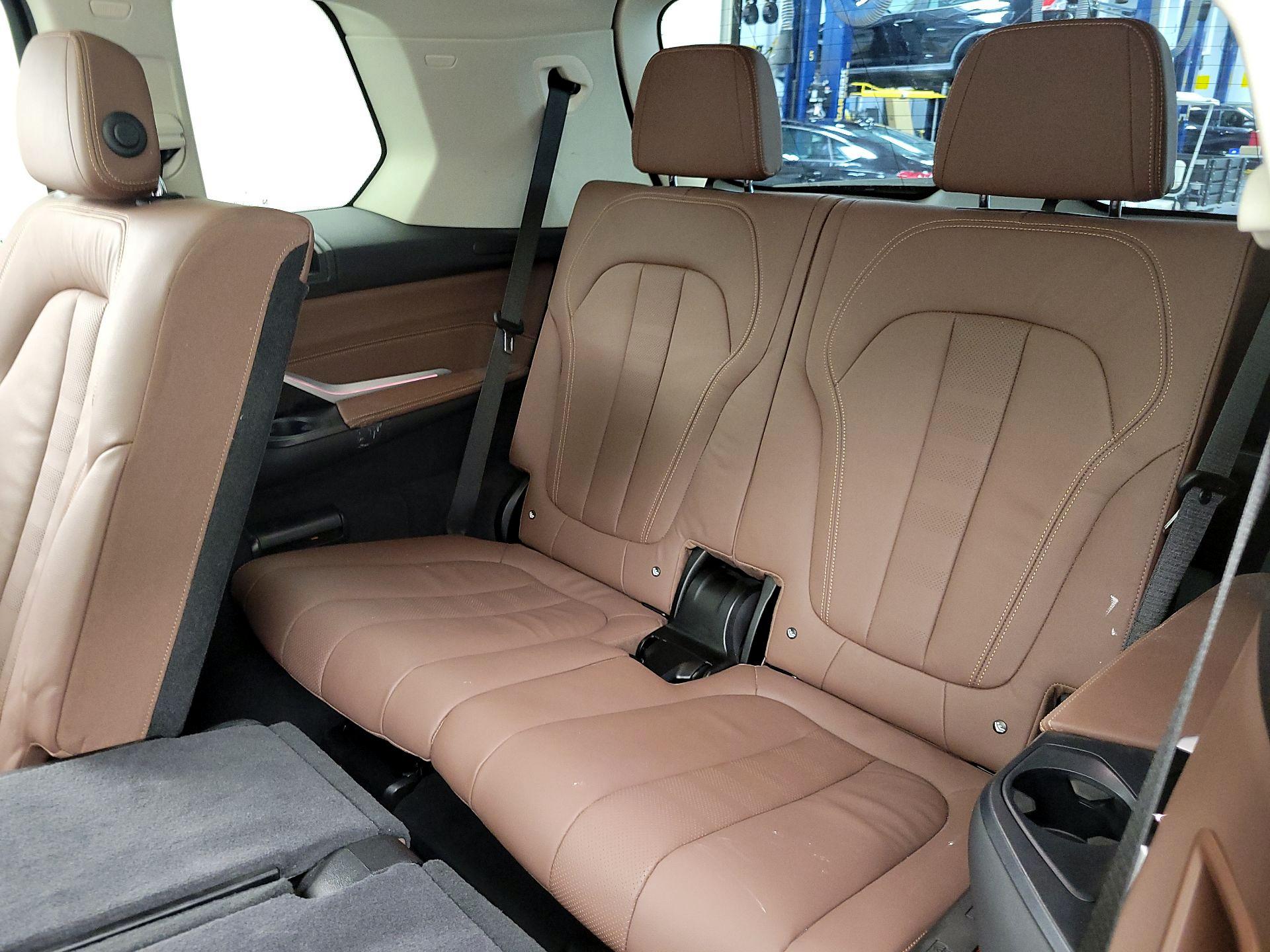 Thumbnail: 2022 BMW X7 - 20