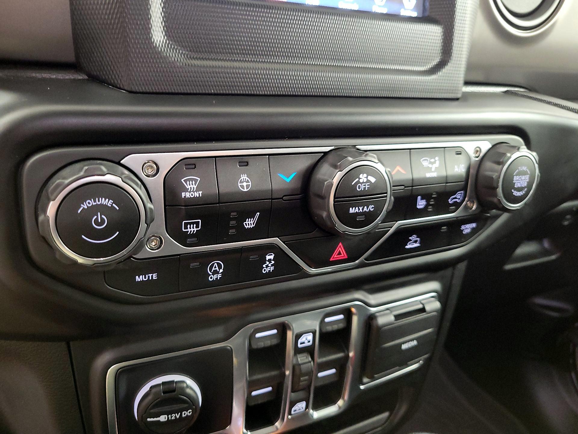 Thumbnail: 2022 Jeep Gladiator - 16