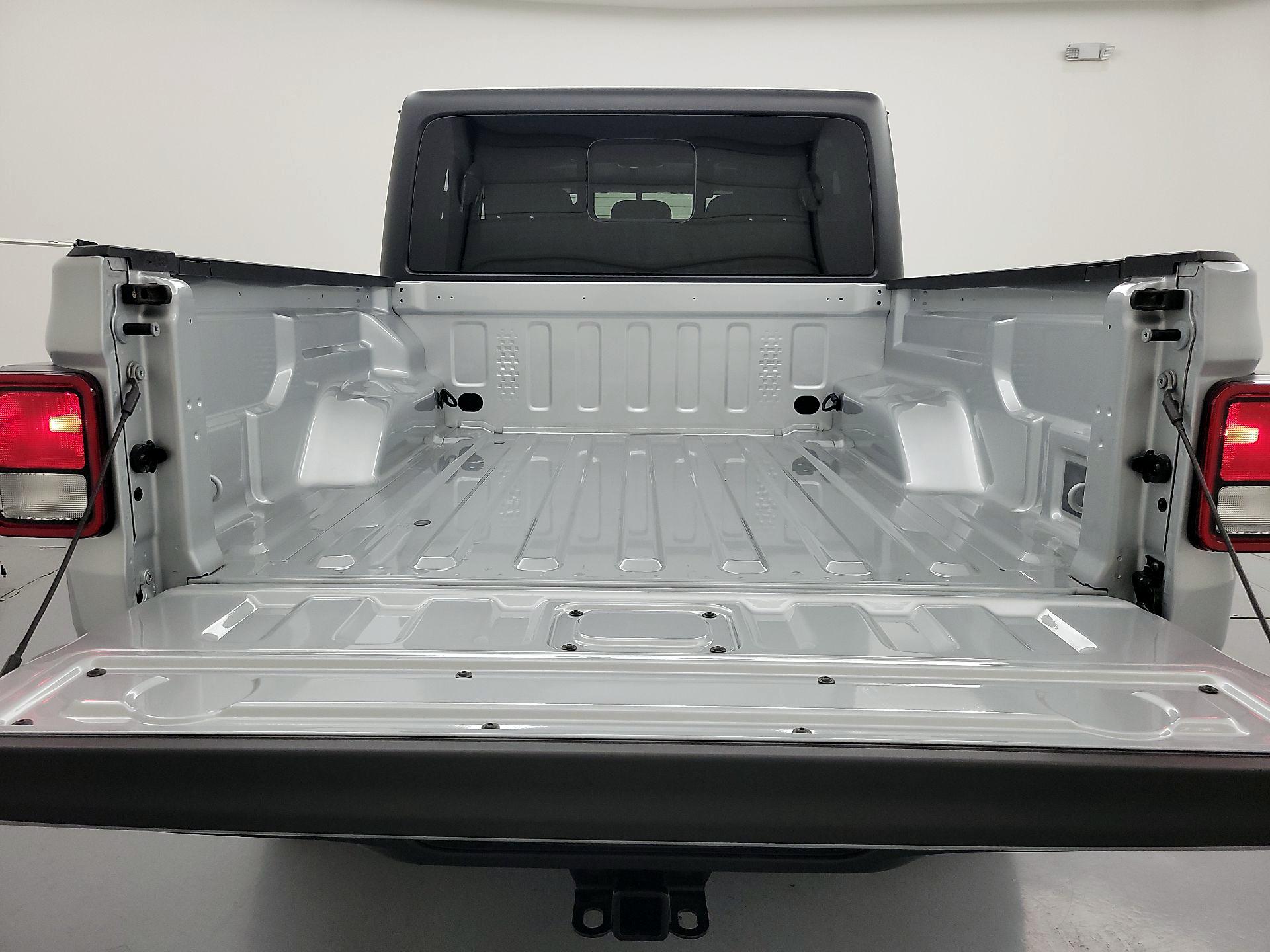 Thumbnail: 2022 Jeep Gladiator - 20