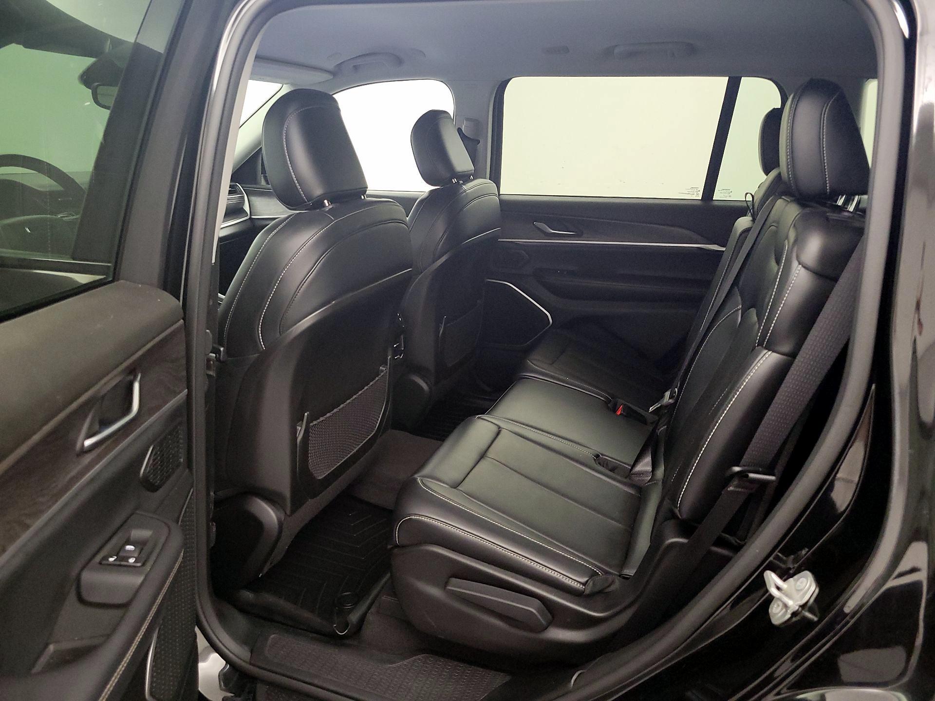 Thumbnail: 2021 Jeep Grand Cherokee L - 20