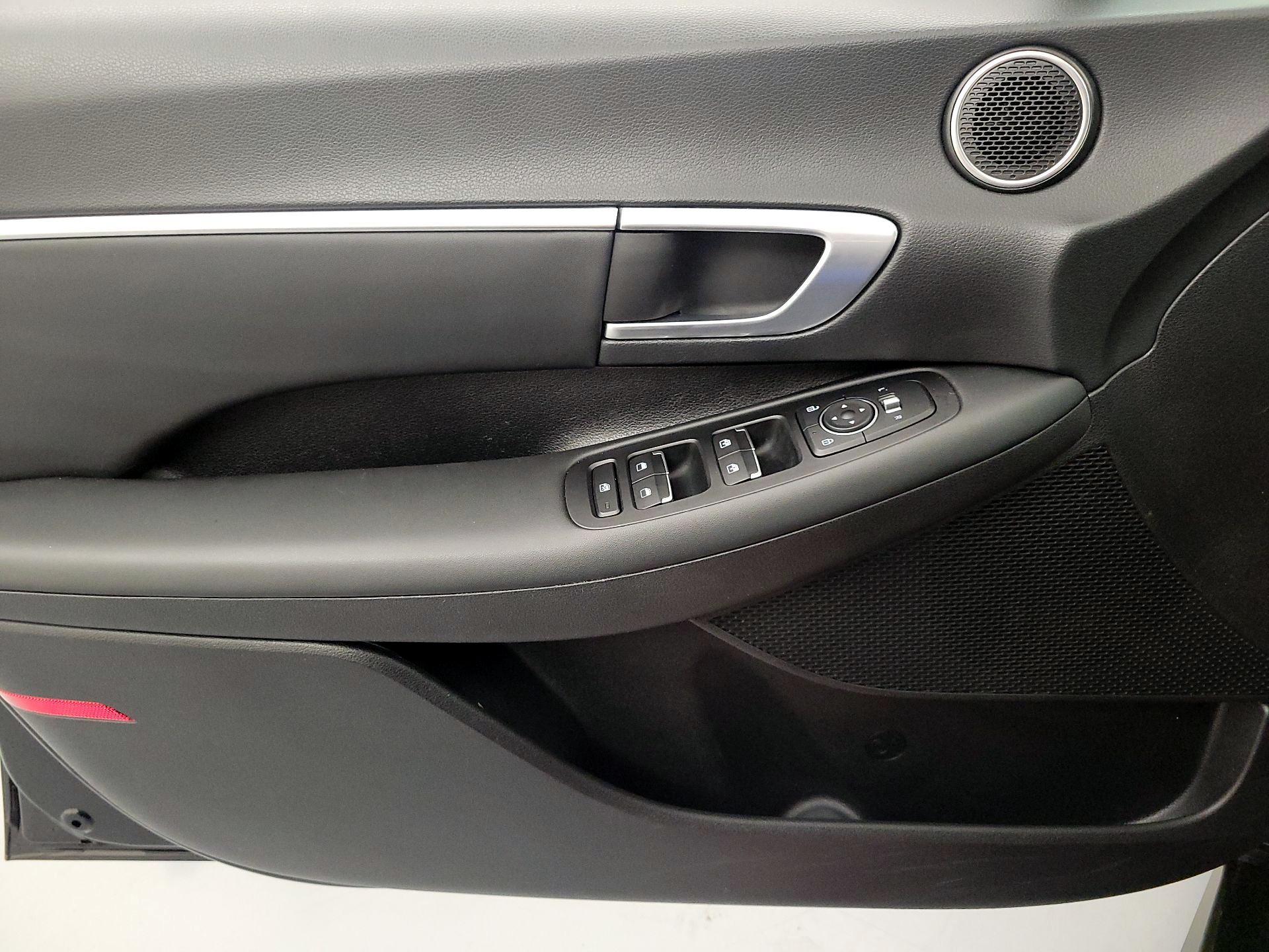 Thumbnail: 2020 Hyundai Sonata - 12