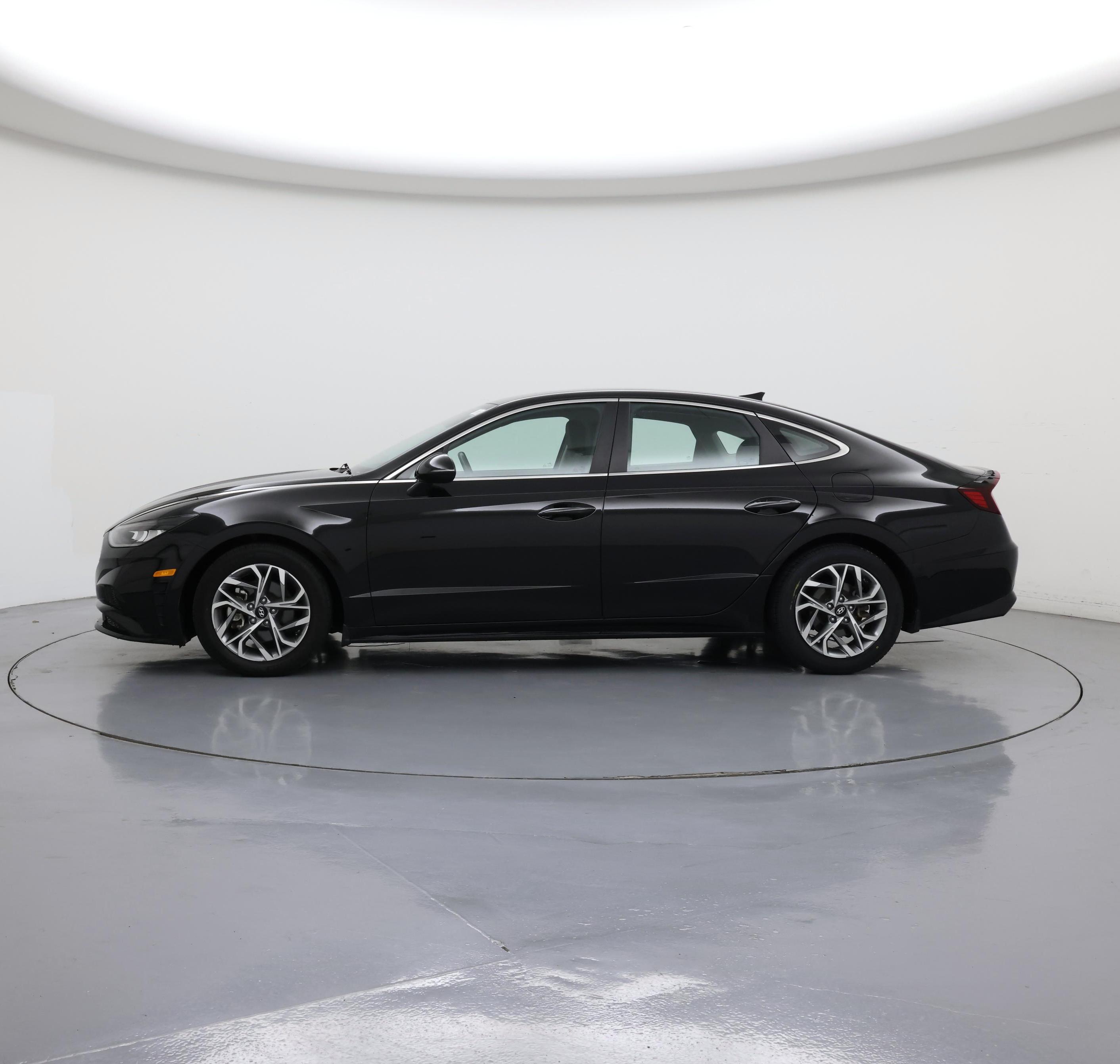 Thumbnail: 2020 Hyundai Sonata - 3