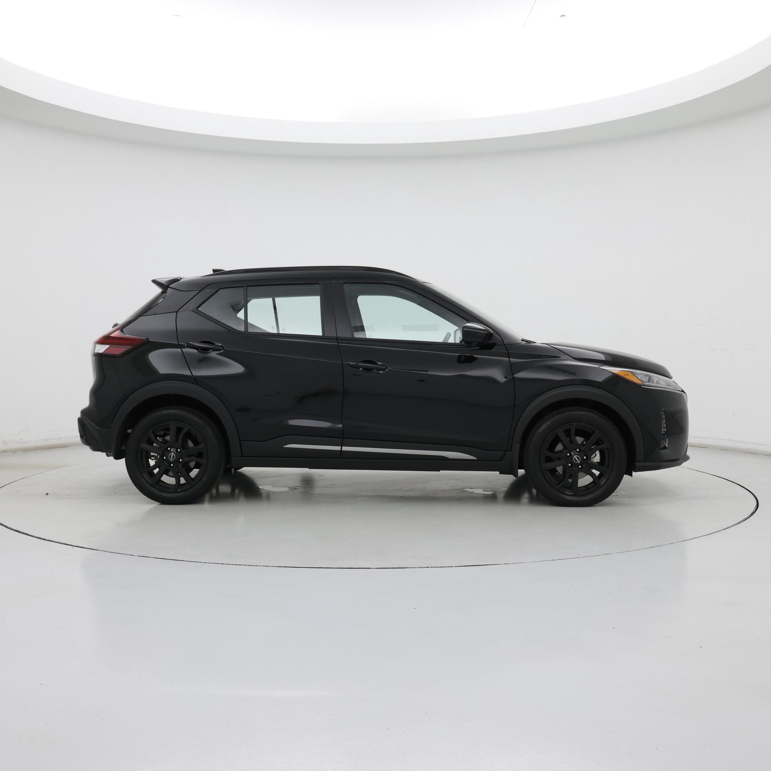 Thumbnail: 2024 Nissan Kicks - 7