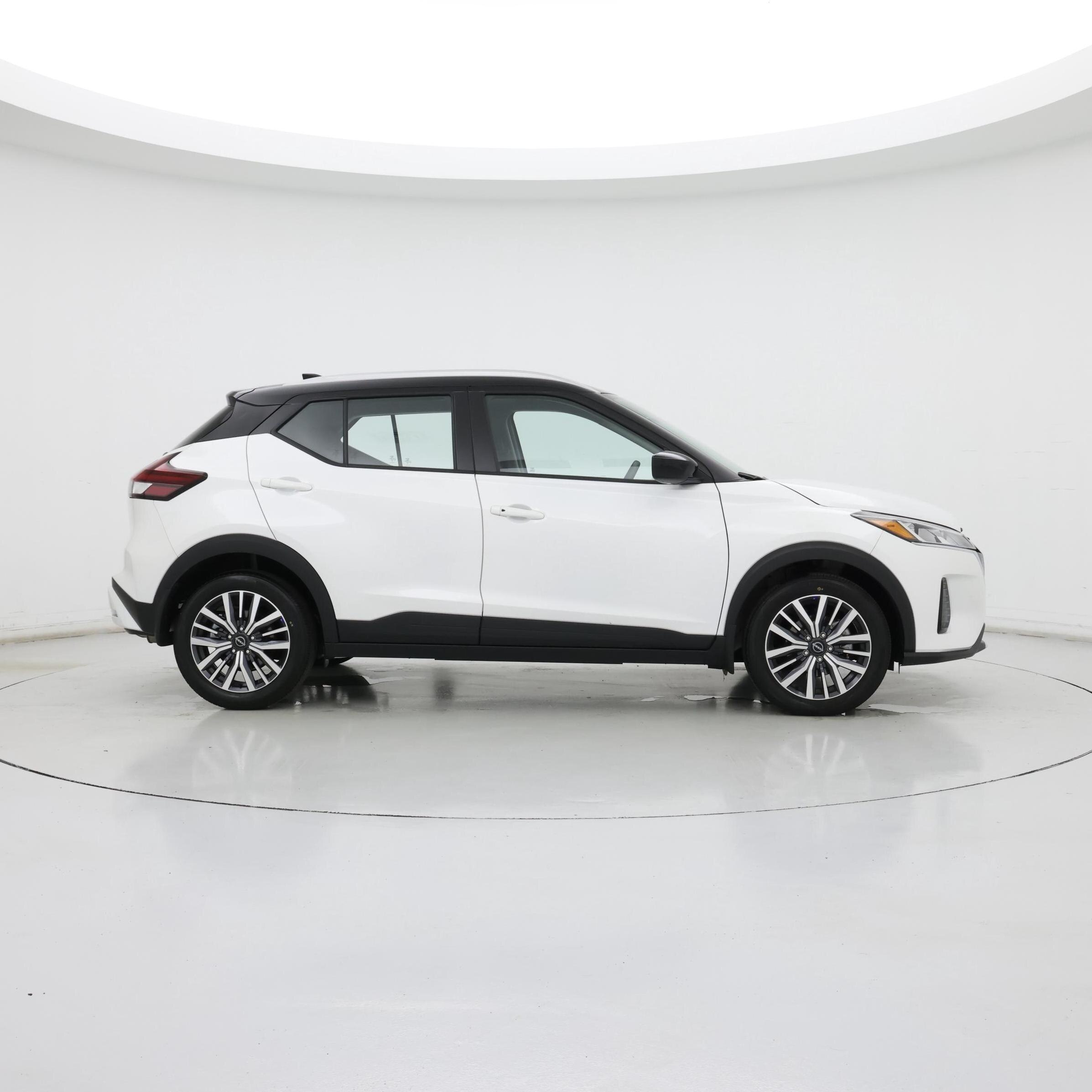 Thumbnail: 2024 Nissan Kicks - 7