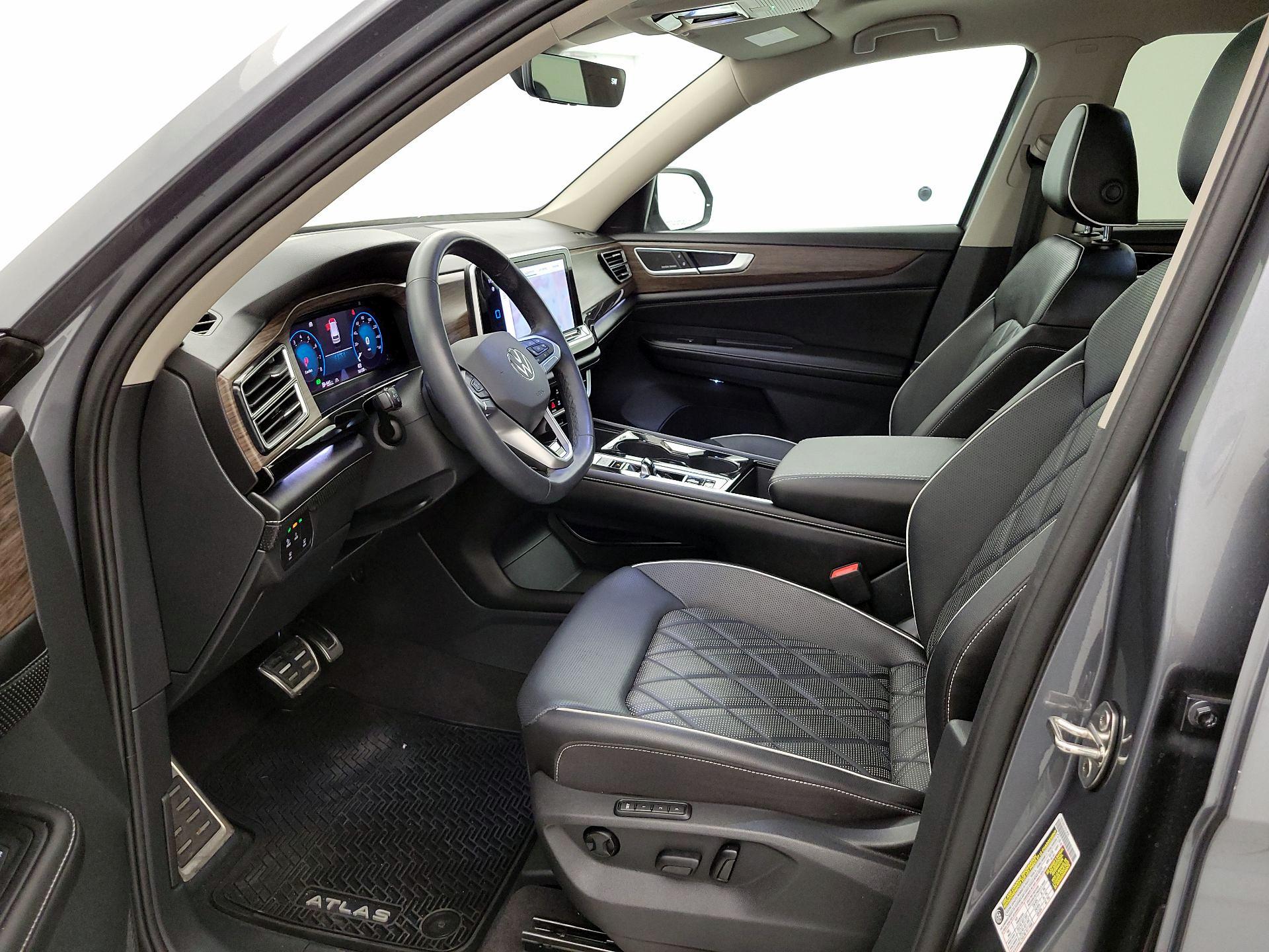 Thumbnail: 2024 Volkswagen Atlas - 11