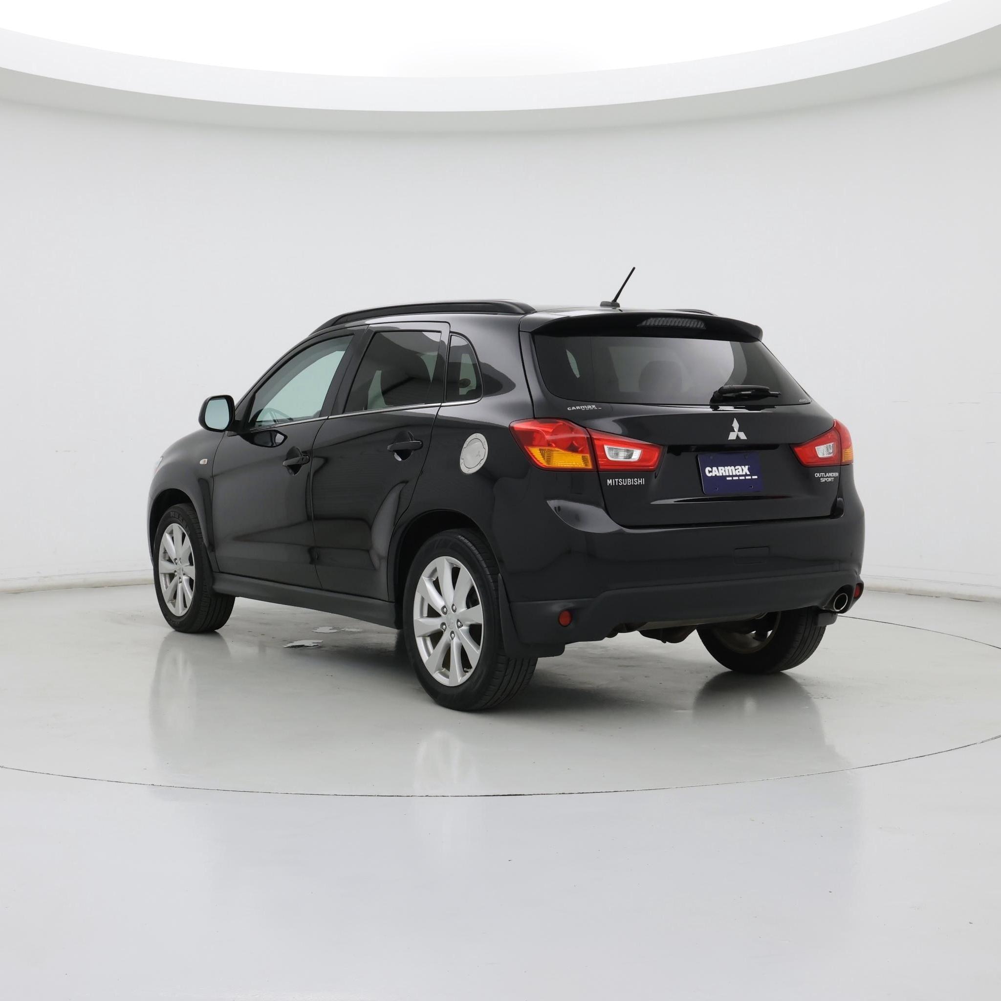 Thumbnail: 2014 Mitsubishi Outlander Sport - 2