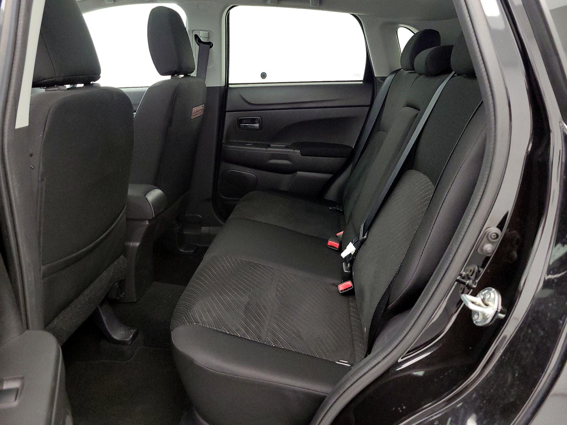 Thumbnail: 2014 Mitsubishi Outlander Sport - 20