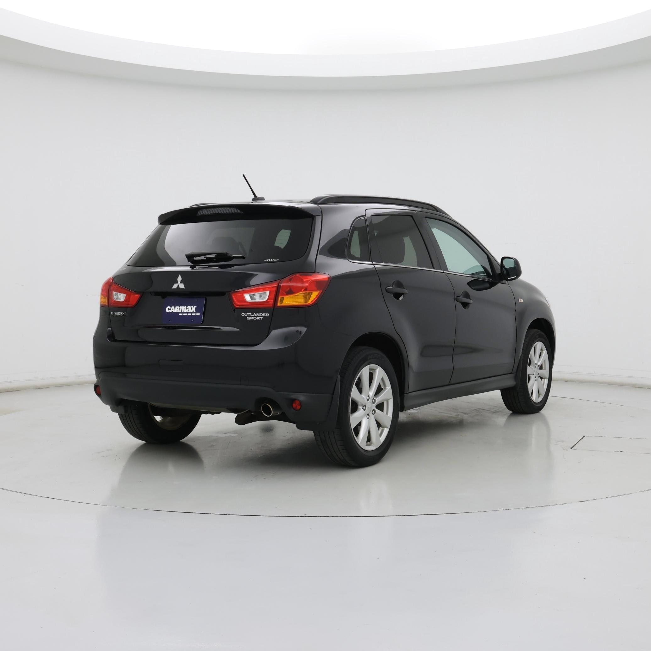 Thumbnail: 2014 Mitsubishi Outlander Sport - 8