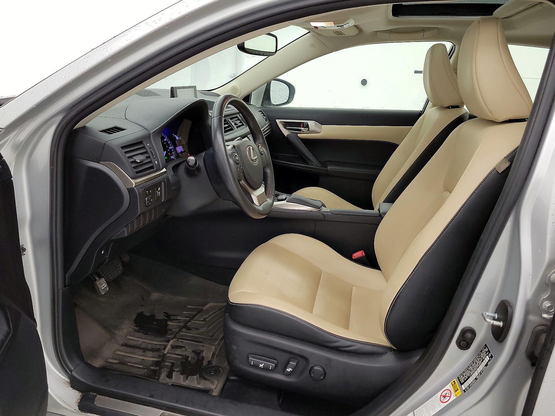 Thumbnail: 2014 Lexus CT - 11