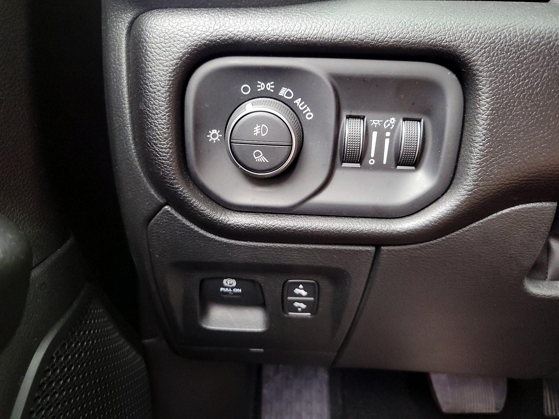 Thumbnail: 2025 RAM 1500 - 13