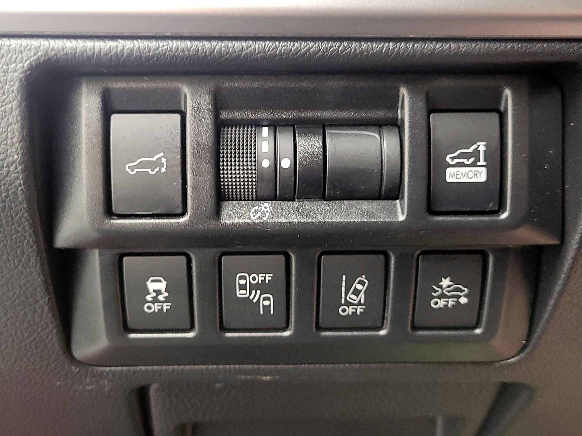 Thumbnail: 2019 Subaru Outback - 13