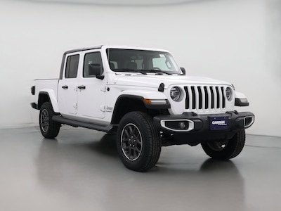 White 2020 Jeep Gladiator Overland