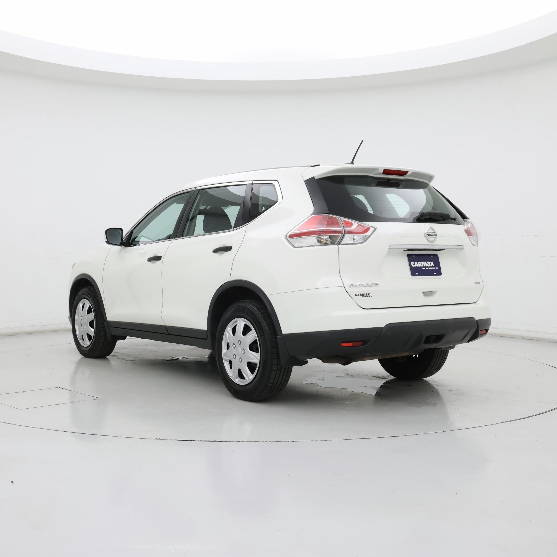 Thumbnail: 2016 Nissan Rogue - 2