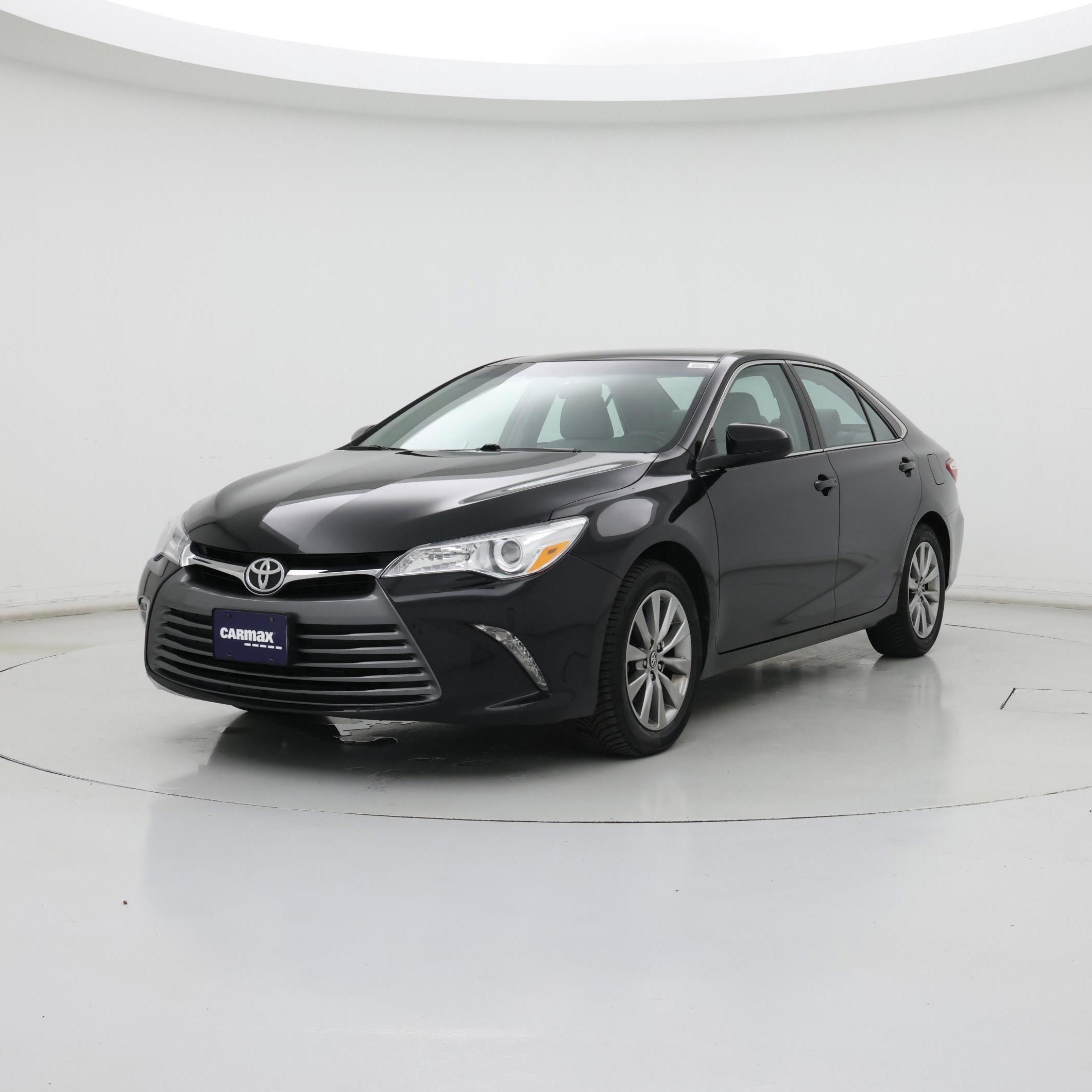 Thumbnail: 2017 Toyota Camry - 4