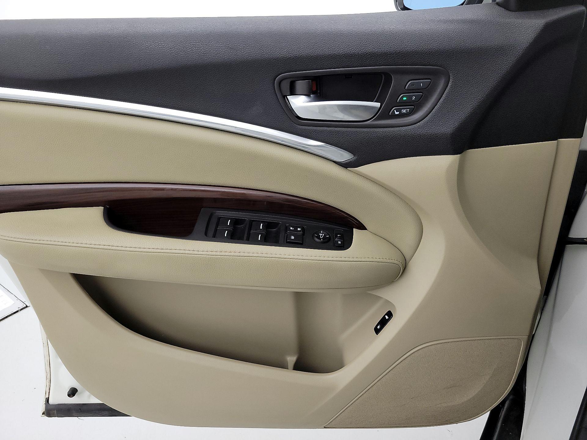 Thumbnail: 2015 Acura MDX - 12
