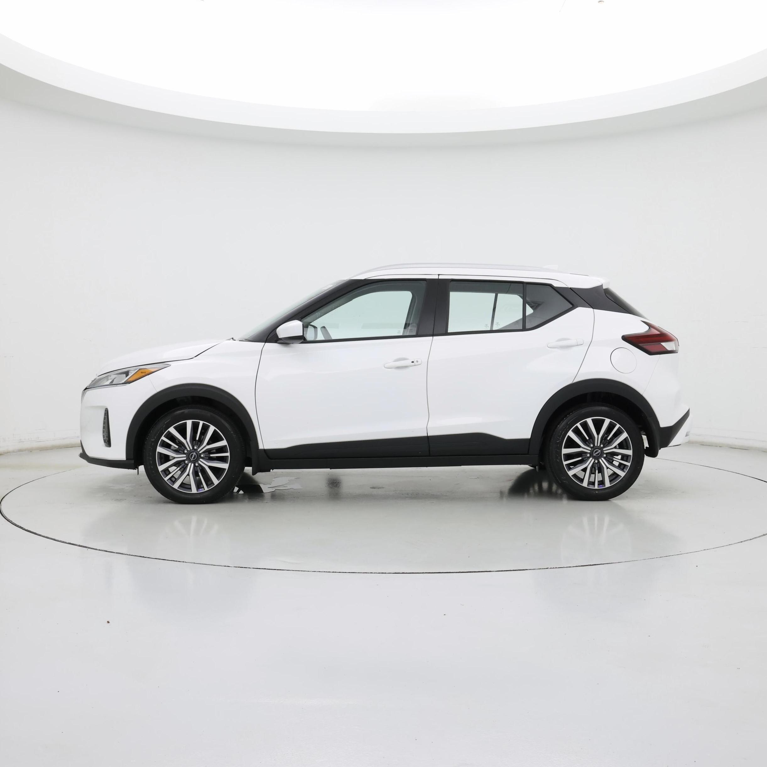 Thumbnail: 2024 Nissan Kicks - 3