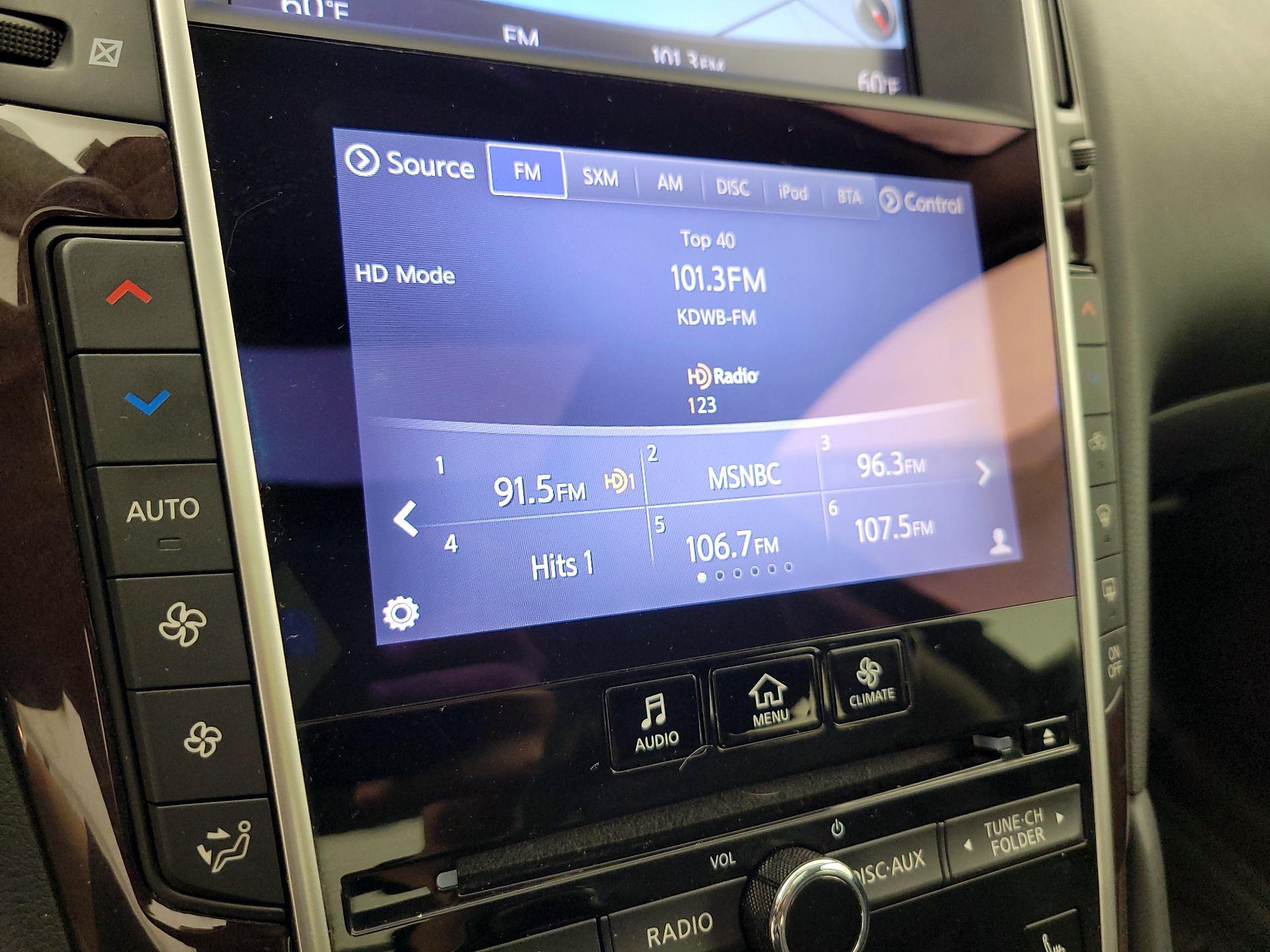 Thumbnail: 2015 INFINITI Q50 - 16