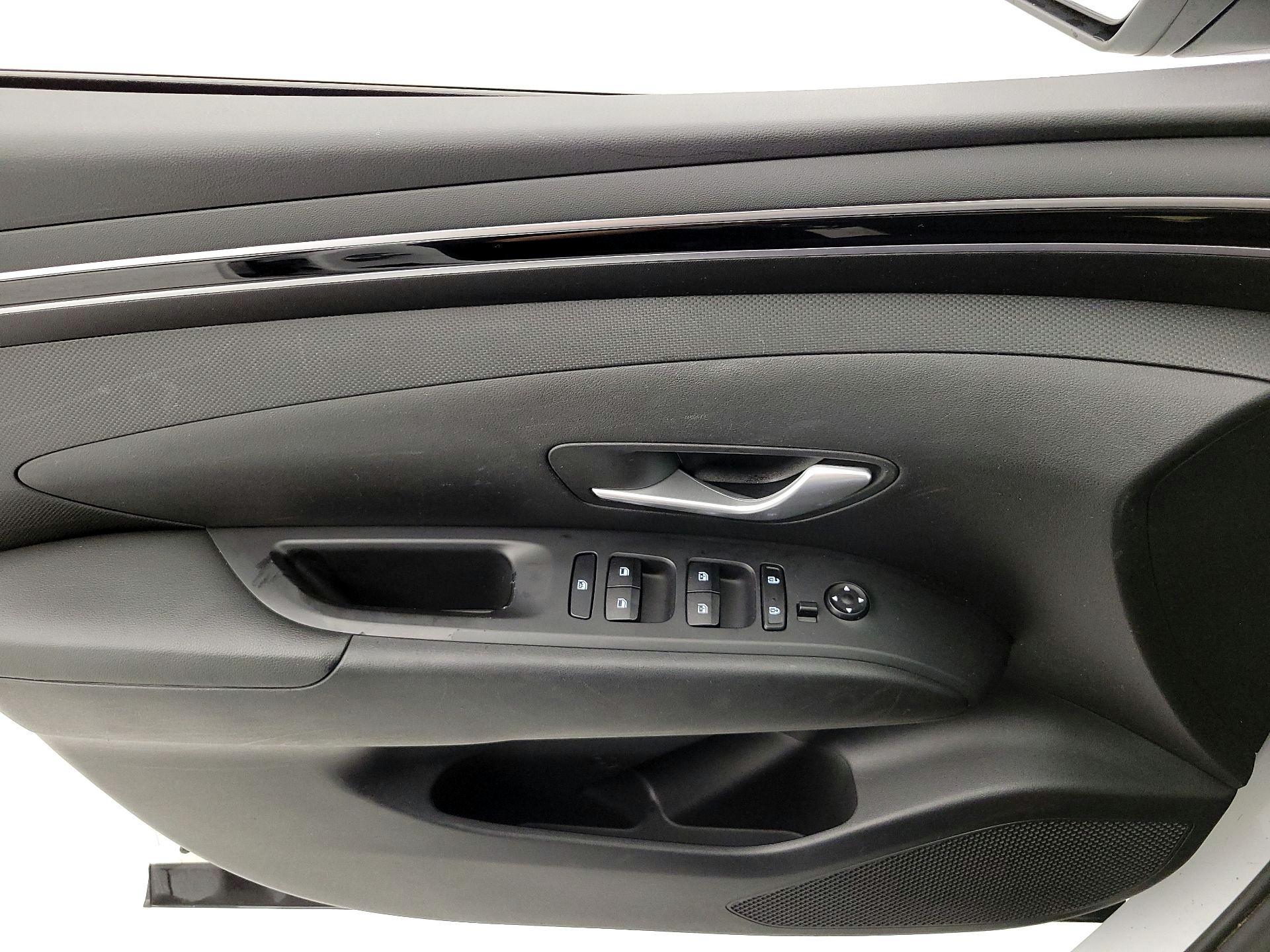 Thumbnail: 2022 Hyundai Tucson - 12