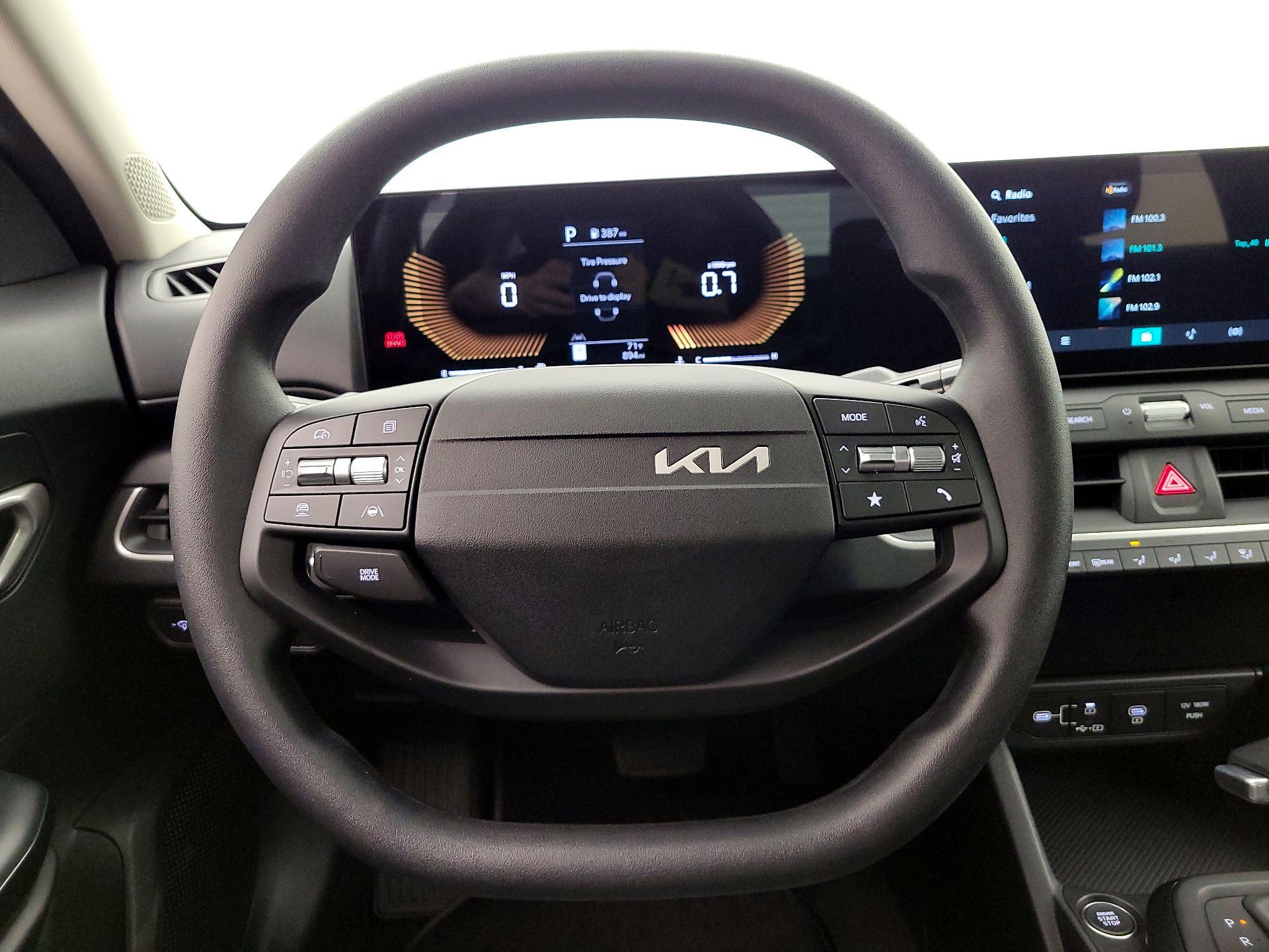 Thumbnail: 2025 Kia K4 - 10