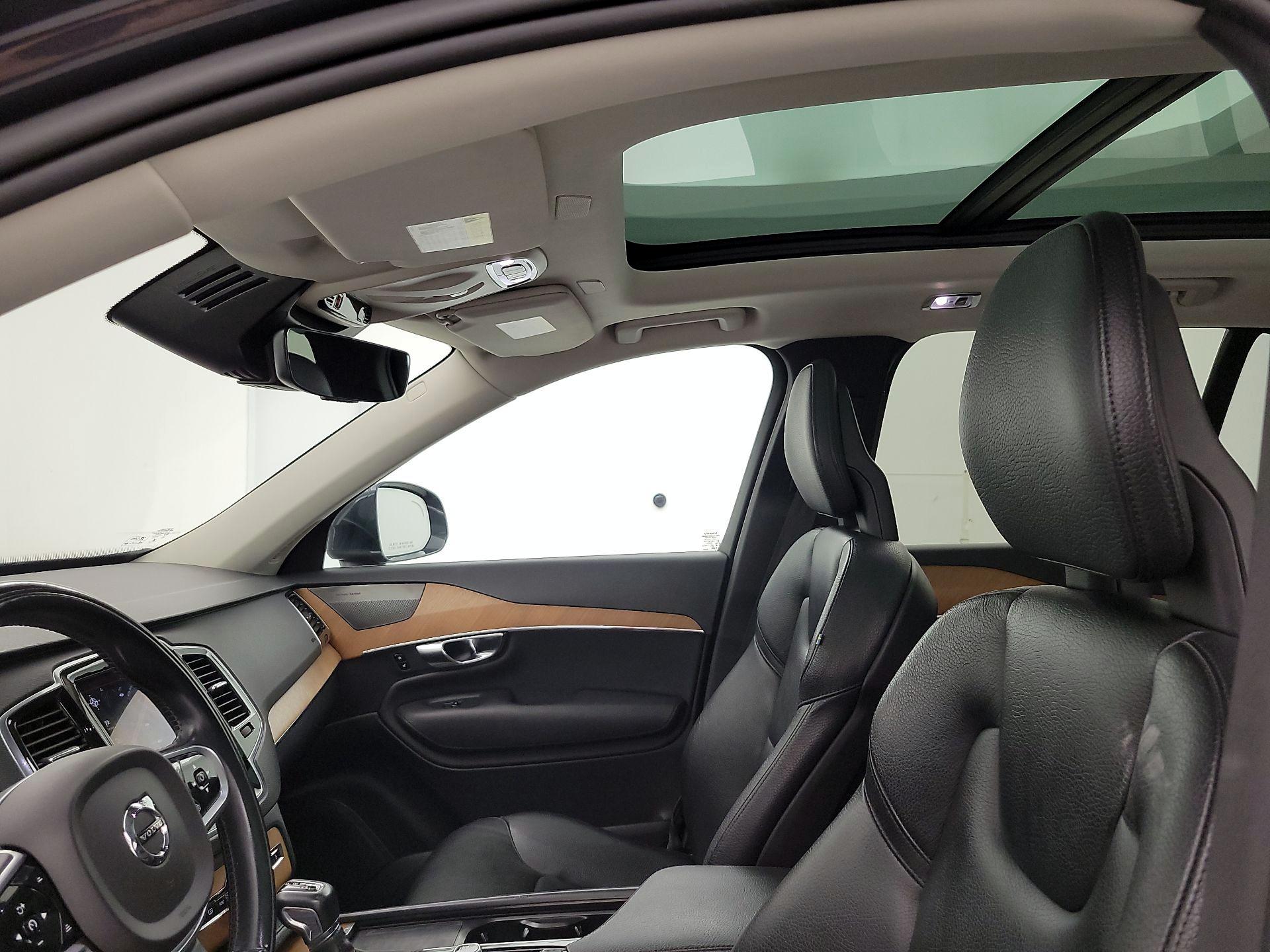 Thumbnail: 2022 Volvo XC90 - 19