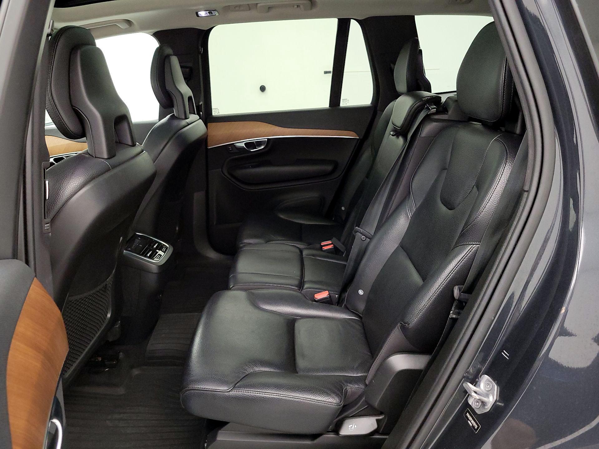 Thumbnail: 2022 Volvo XC90 - 20