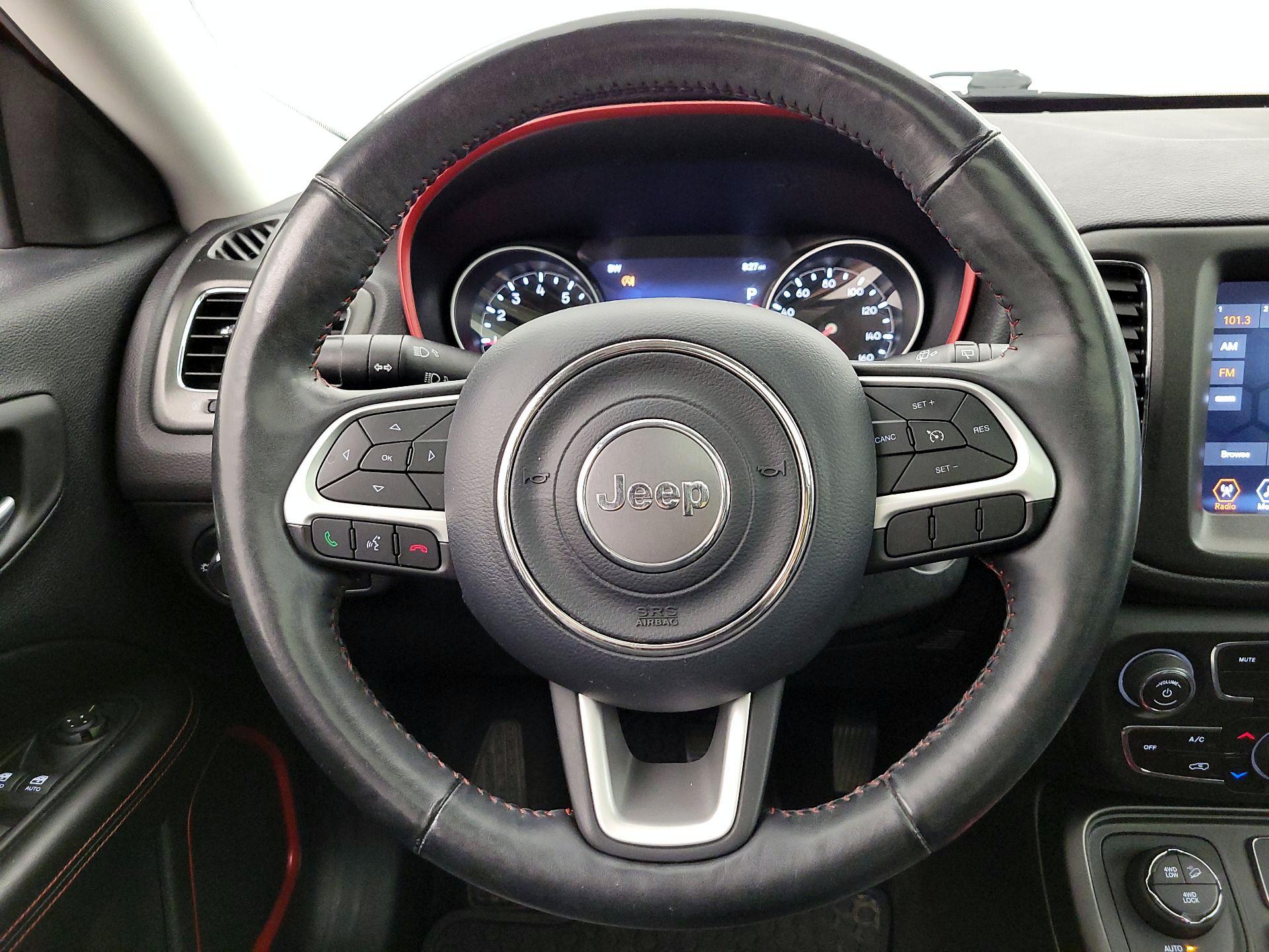 Thumbnail: 2018 Jeep Compass - 10