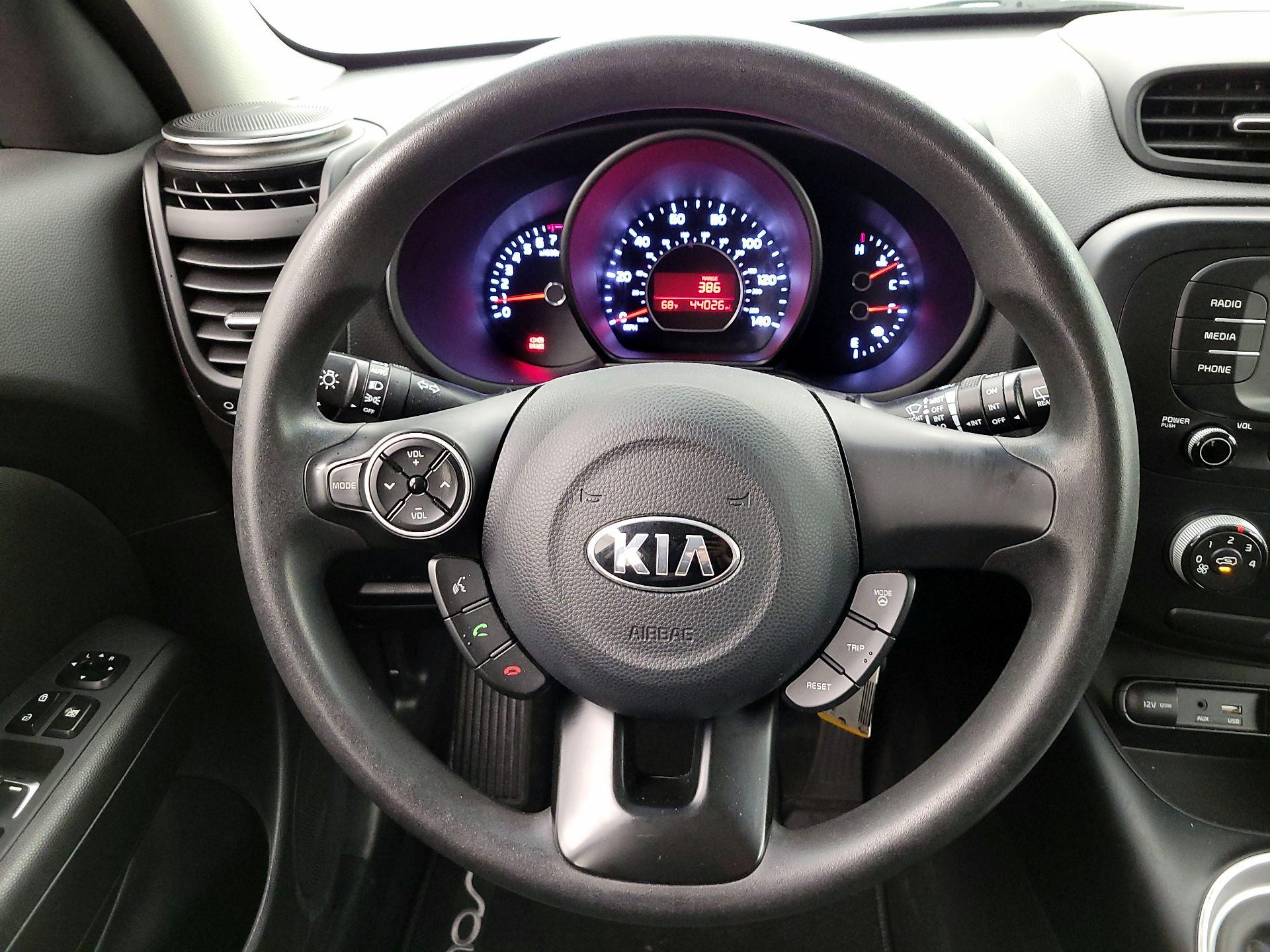 Thumbnail: 2019 Kia Soul - 10