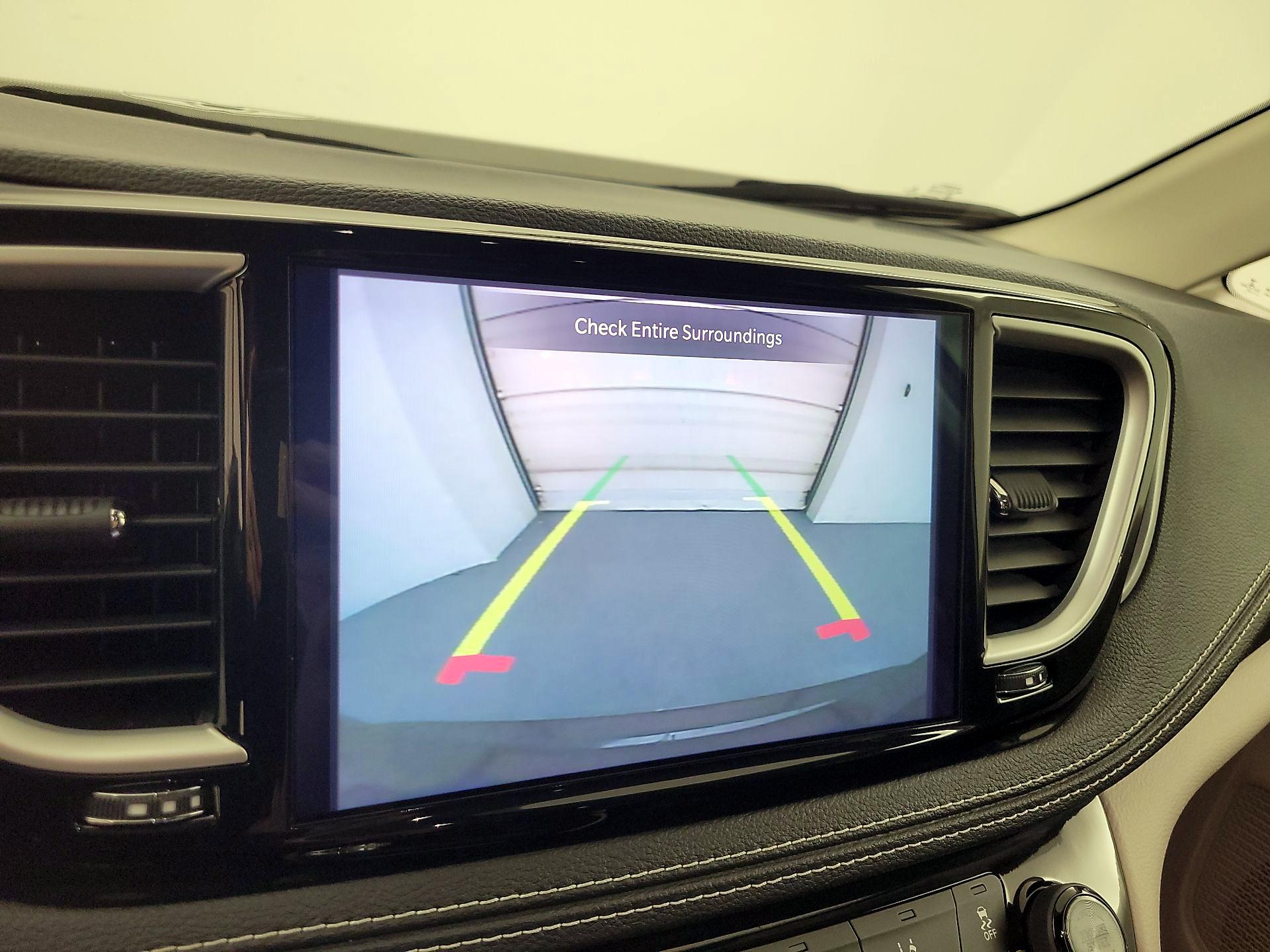 Thumbnail: 2022 Chrysler Pacifica - 14