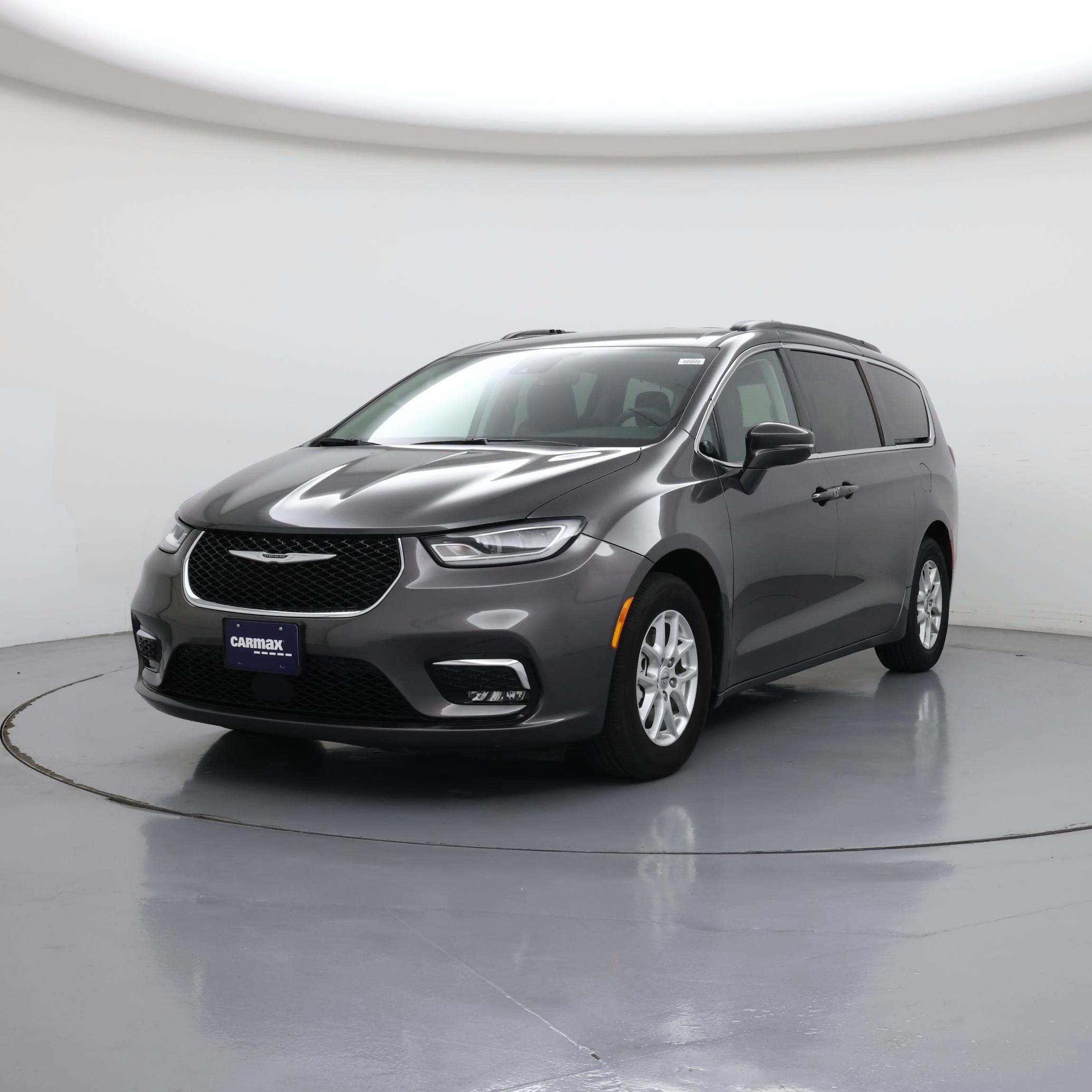 Thumbnail: 2022 Chrysler Pacifica - 4