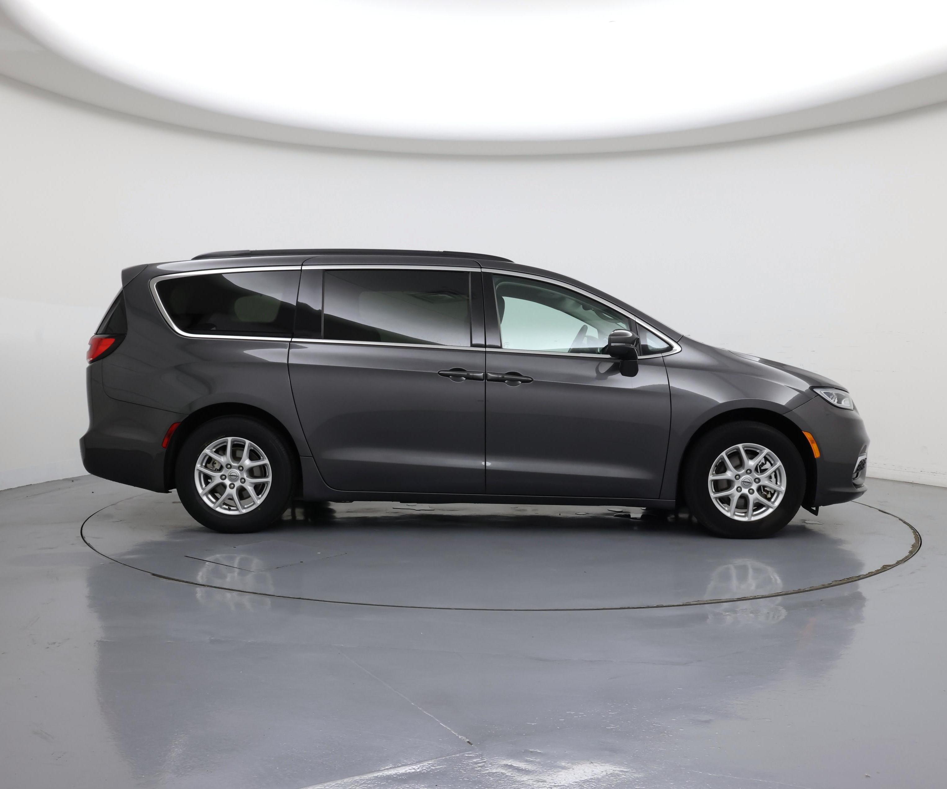 Thumbnail: 2022 Chrysler Pacifica - 7