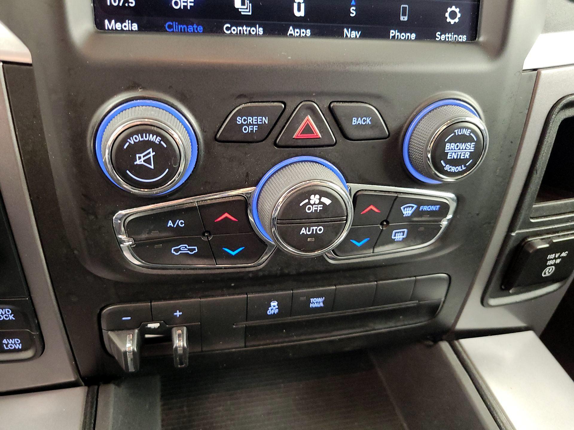 Thumbnail: 2023 RAM 1500 Classic - 17