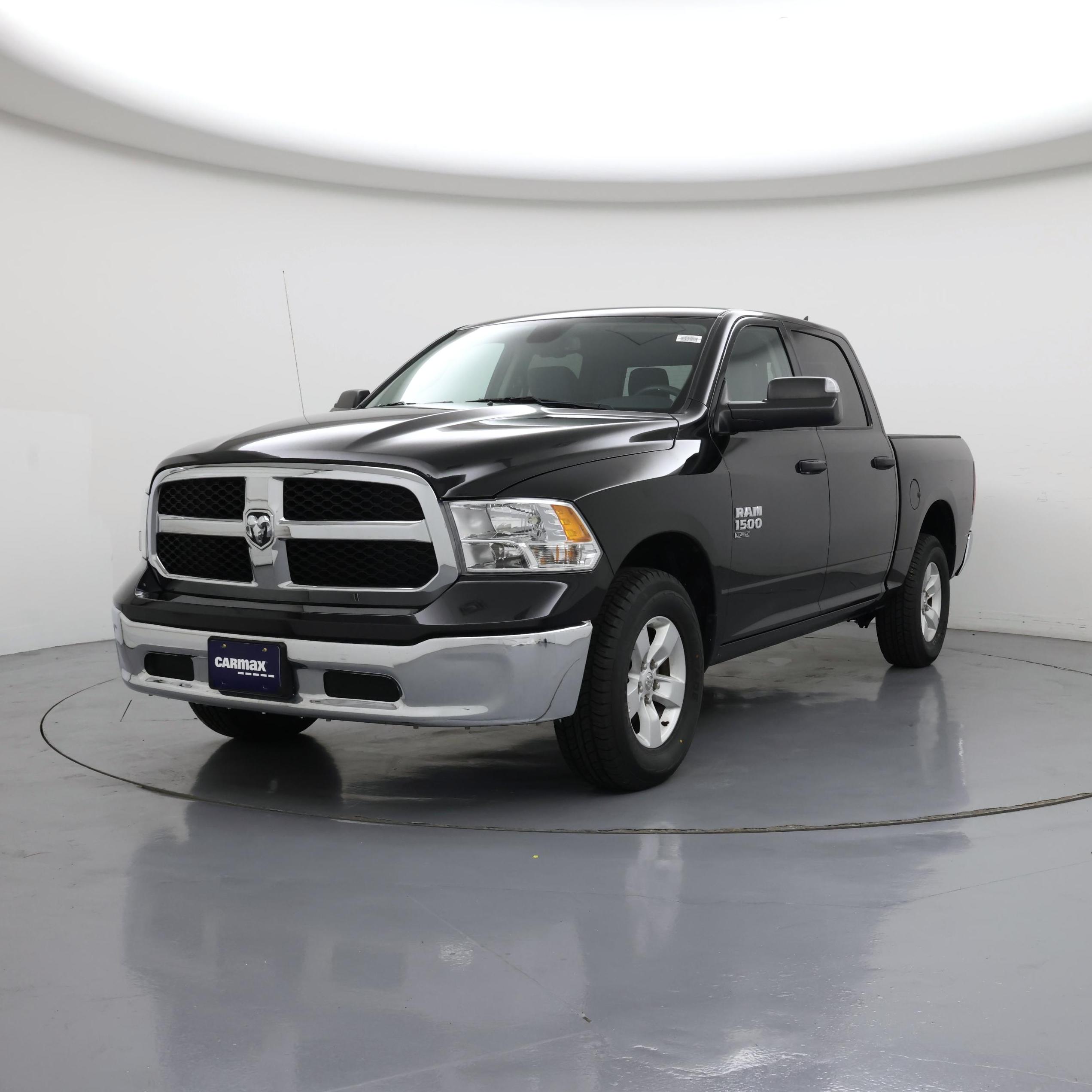 Thumbnail: 2023 RAM 1500 Classic - 4