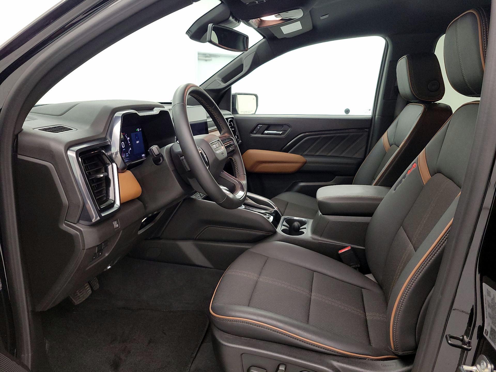 Thumbnail: 2024 GMC Canyon - 11