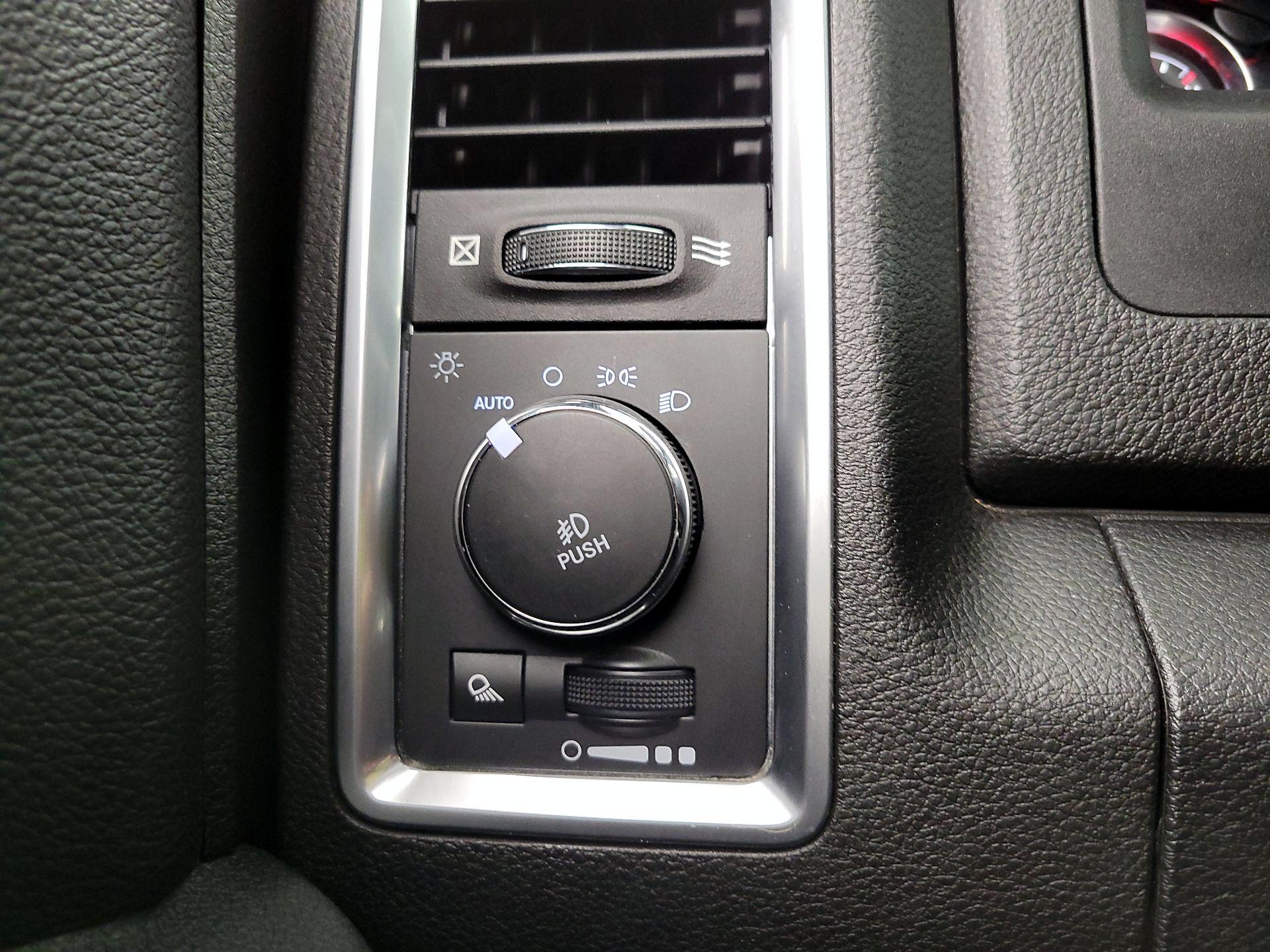 Thumbnail: 2022 RAM 1500 Classic - 13