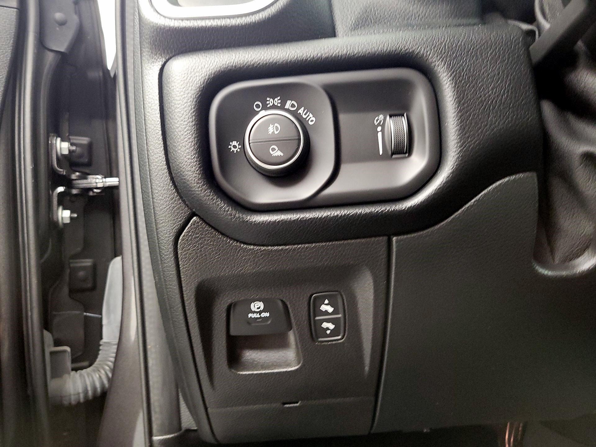 Thumbnail: 2021 RAM 1500 - 13