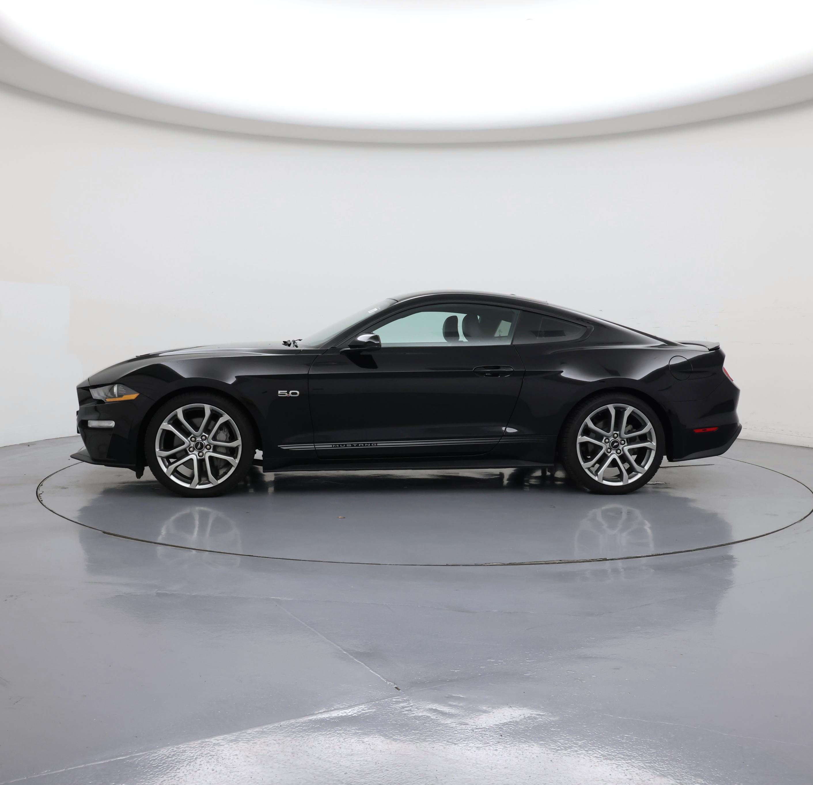 Thumbnail: 2019 Ford Mustang - 3