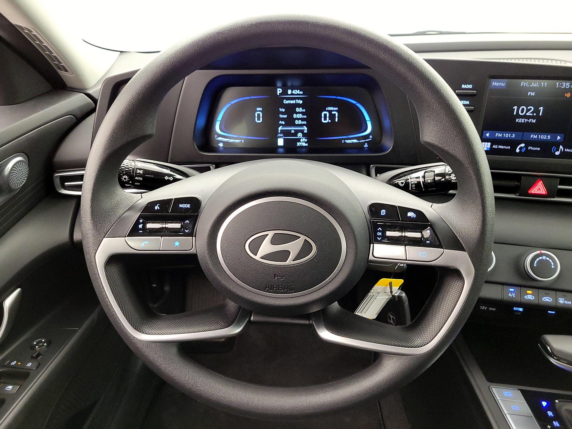 Thumbnail: 2024 Hyundai Elantra - 10