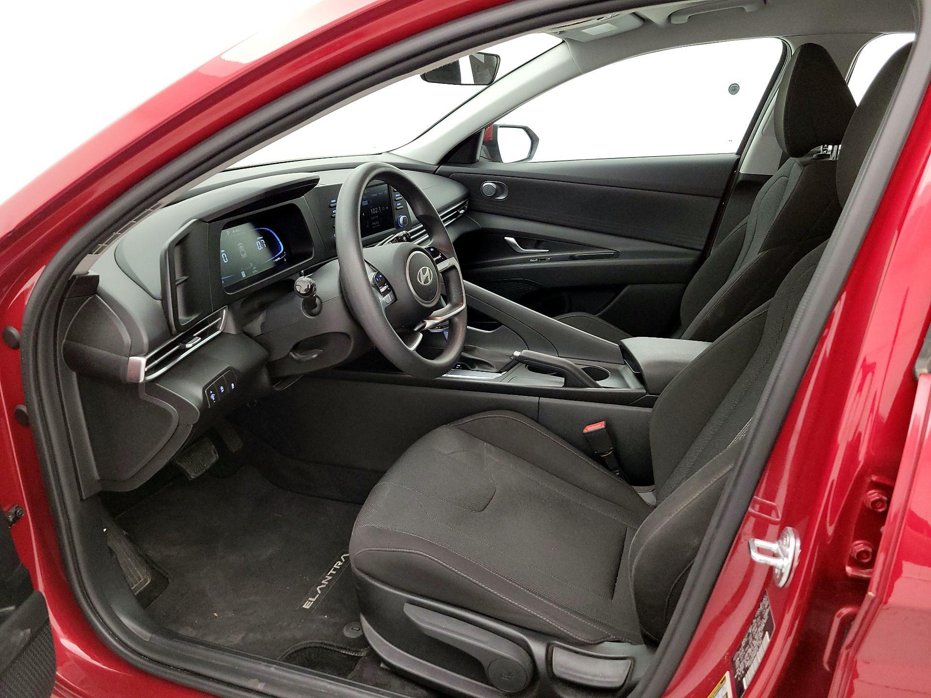 Thumbnail: 2024 Hyundai Elantra - 11