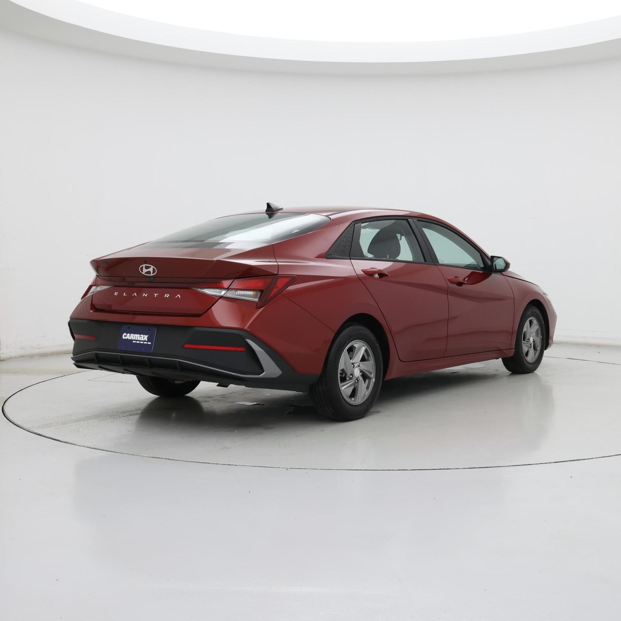 Thumbnail: 2024 Hyundai Elantra - 8