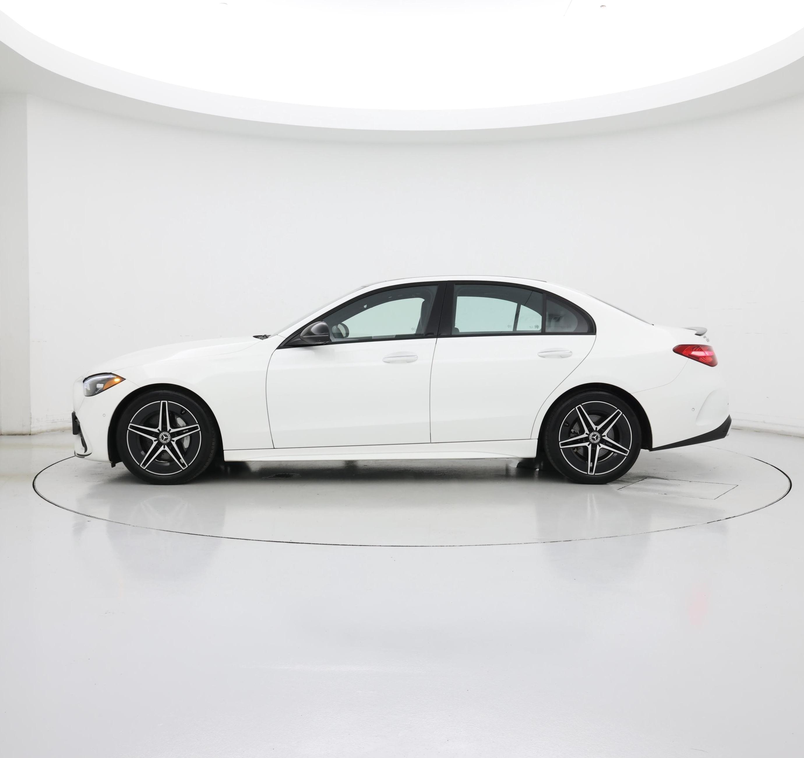Thumbnail: 2024 Mercedes-Benz C-Class - 3
