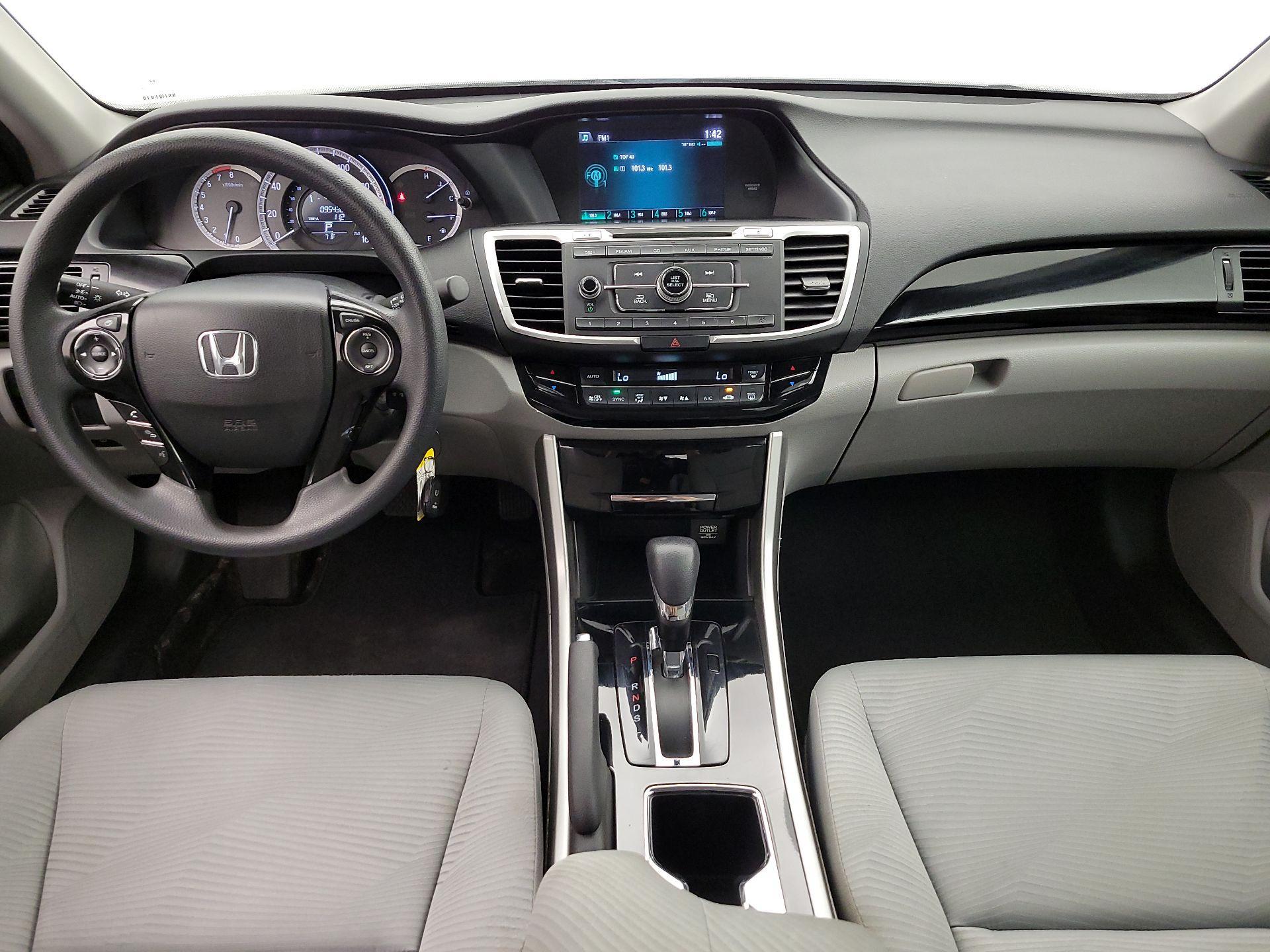 Thumbnail: 2017 Honda Accord - 9