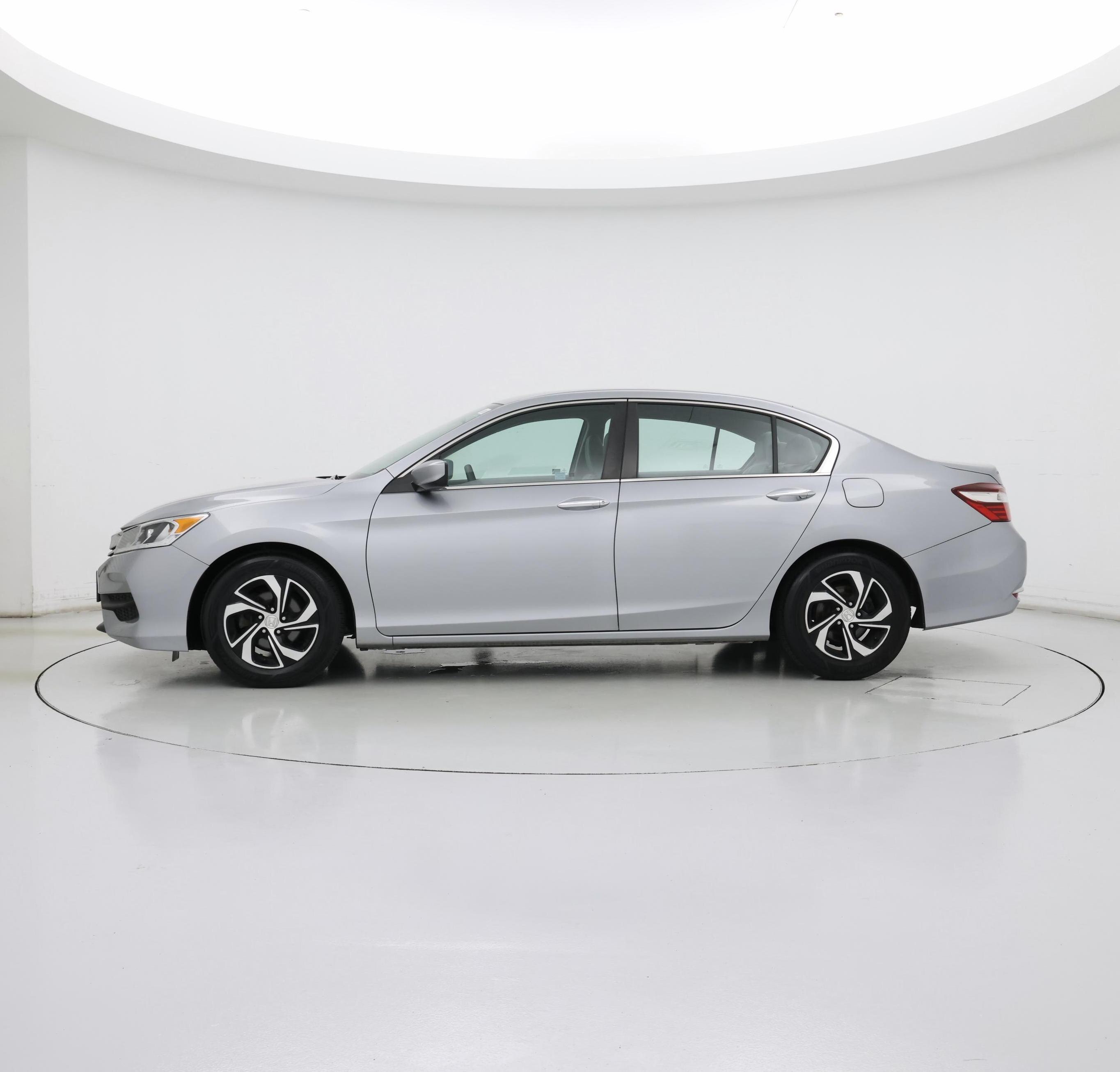 Thumbnail: 2017 Honda Accord - 3