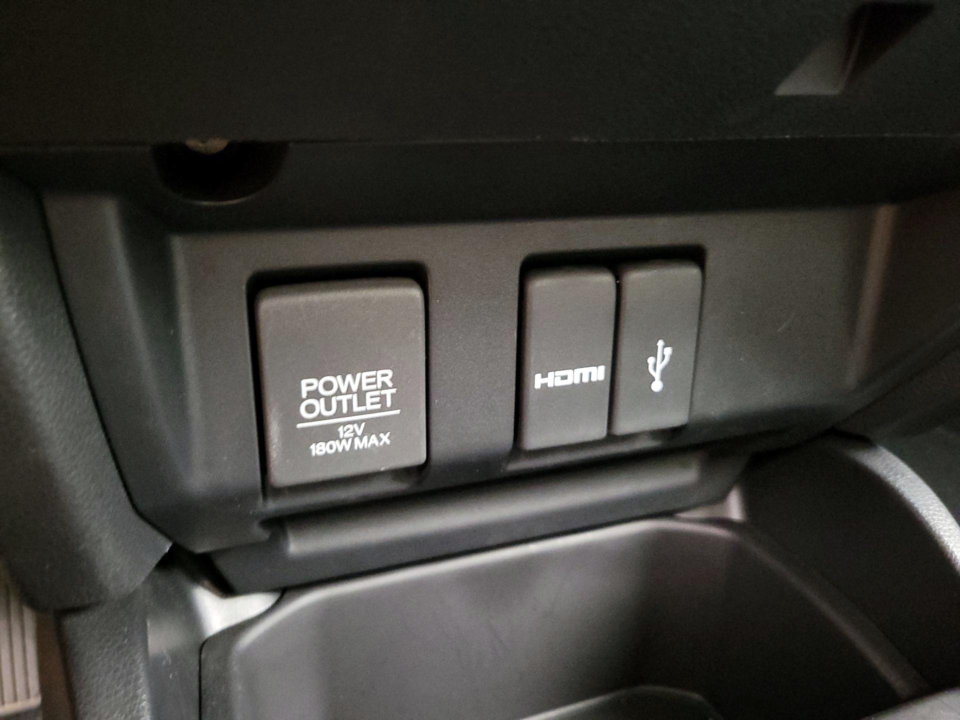 Thumbnail: 2016 Honda Fit - 18