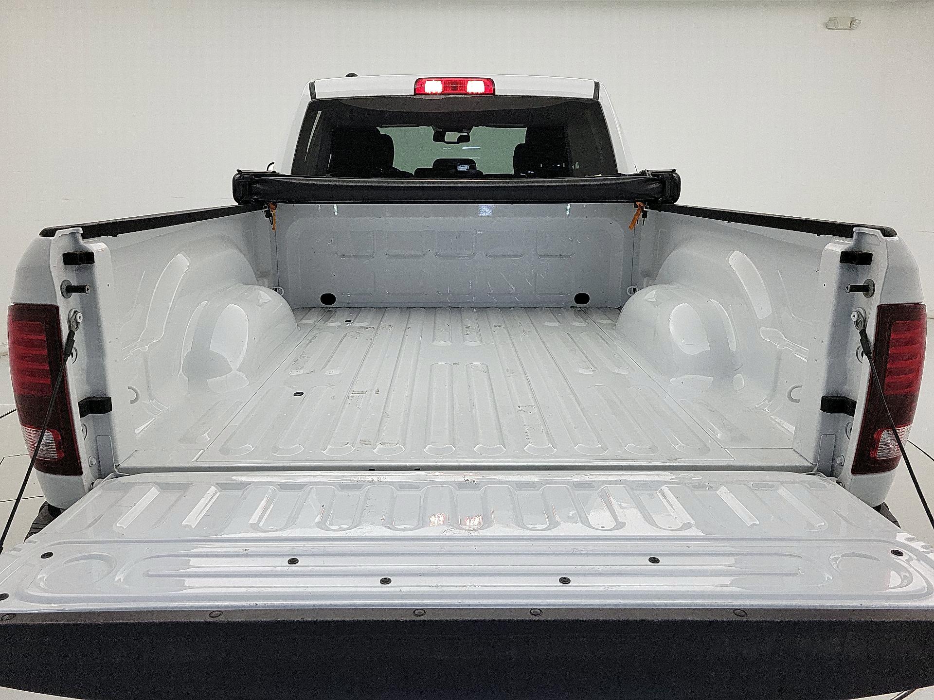 Thumbnail: 2022 RAM 1500 Classic - 19