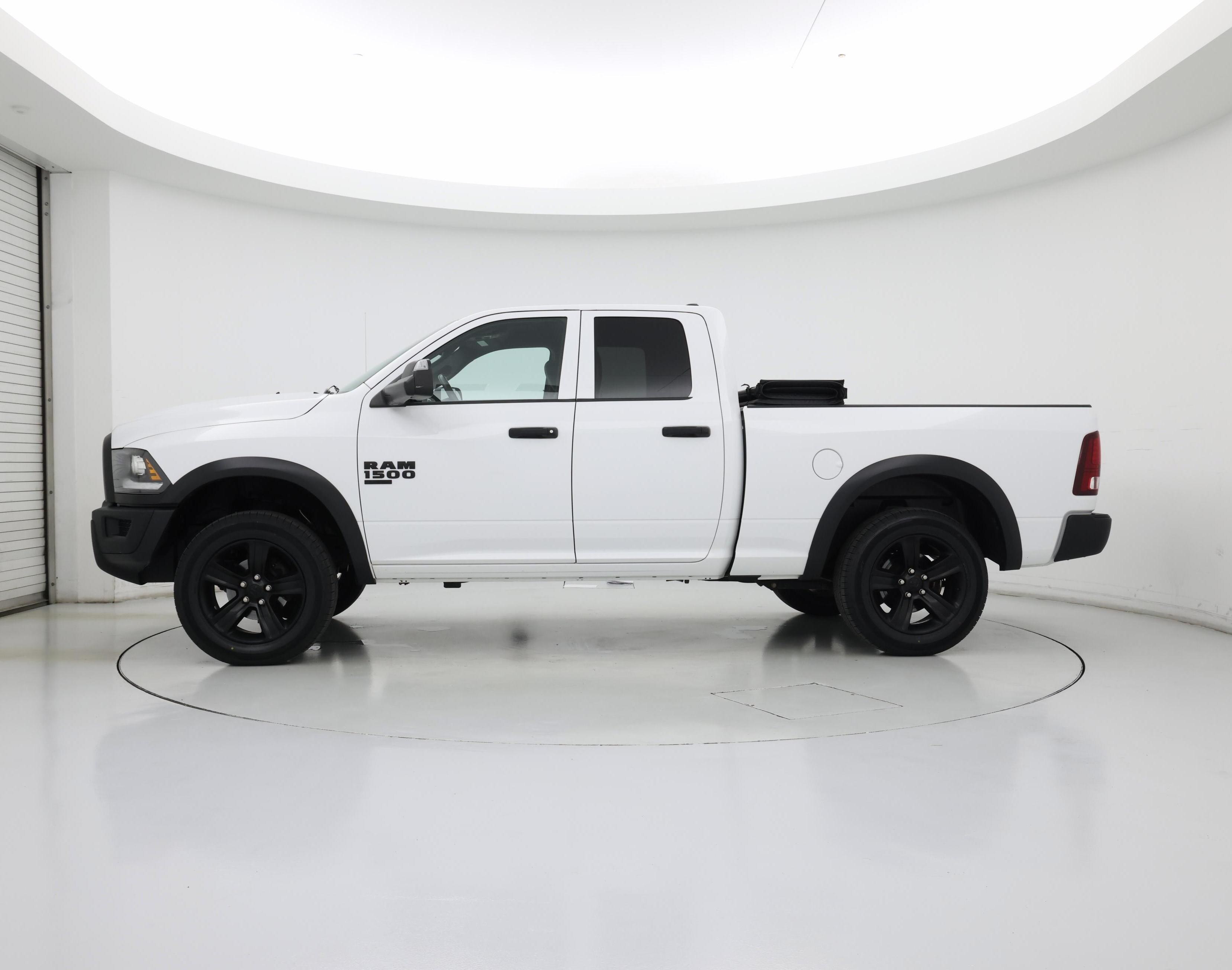 Thumbnail: 2022 RAM 1500 Classic - 3