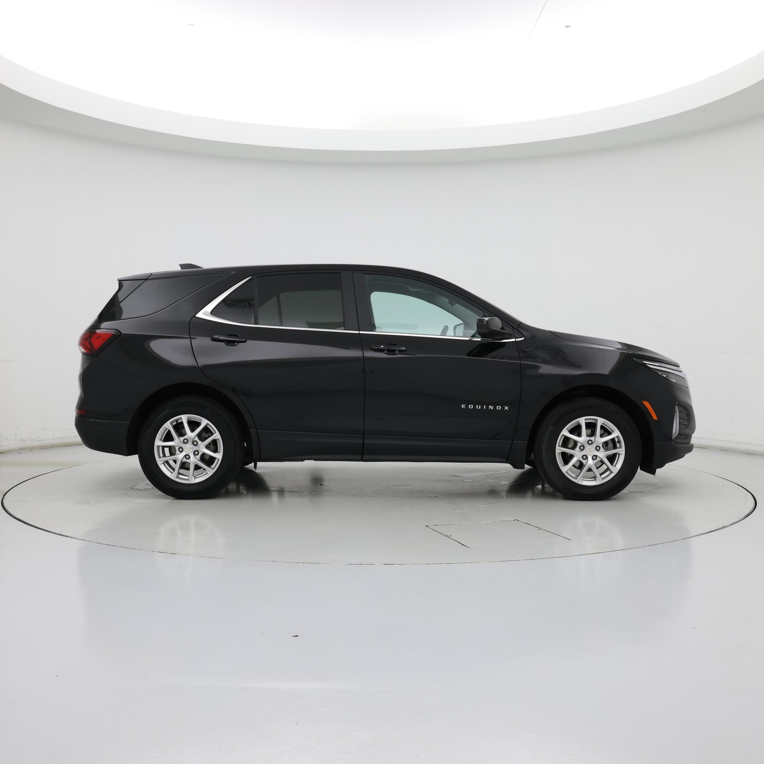 Thumbnail: 2022 Chevrolet Equinox - 7