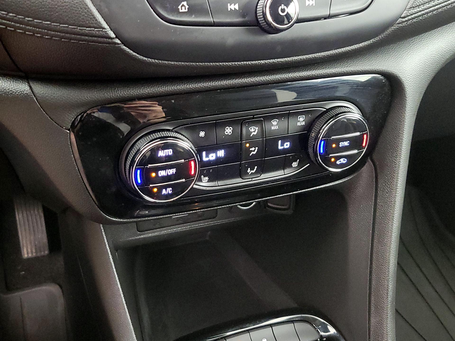 Thumbnail: 2021 Buick Encore GX - 17