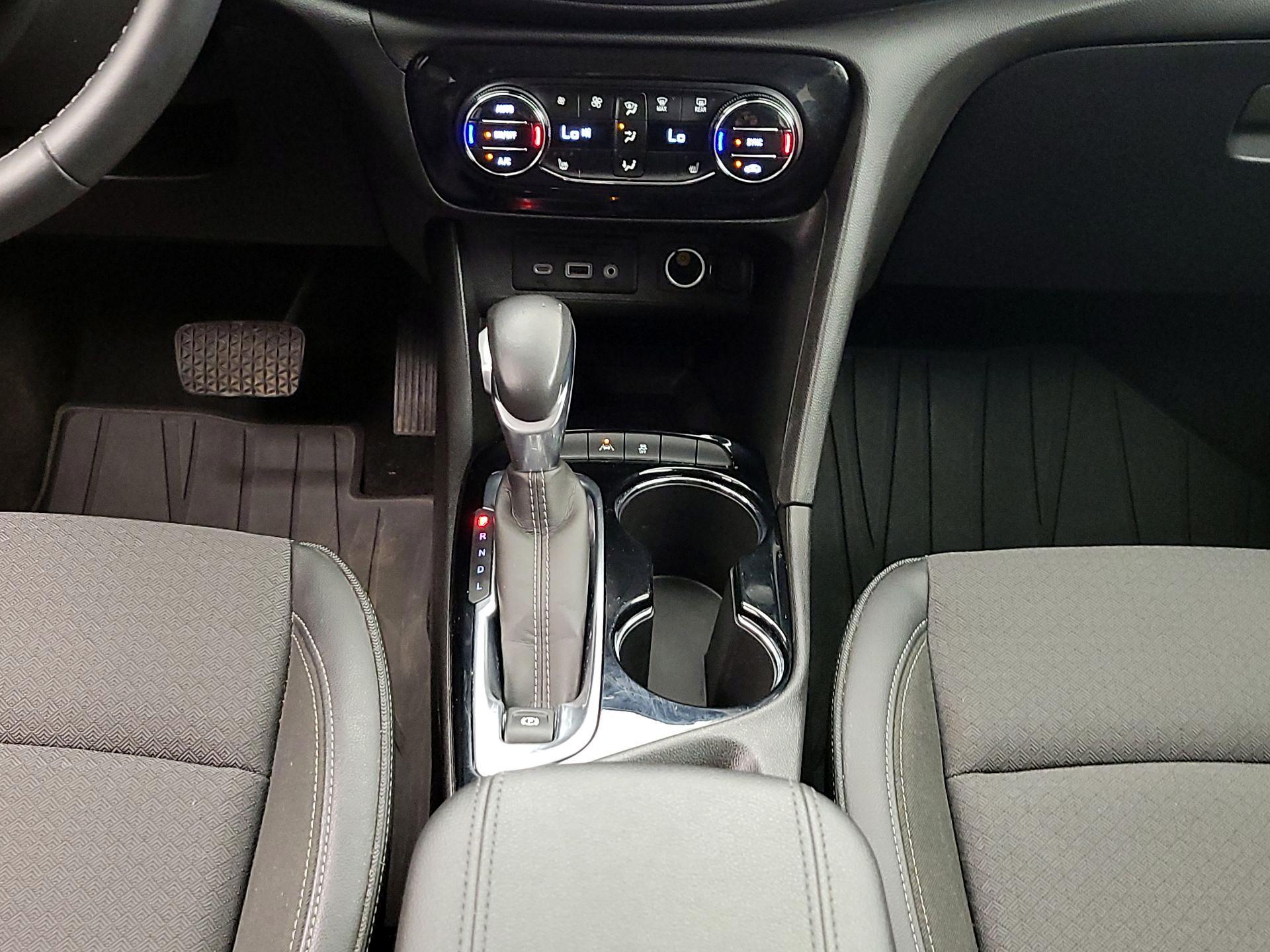 Thumbnail: 2021 Buick Encore GX - 18