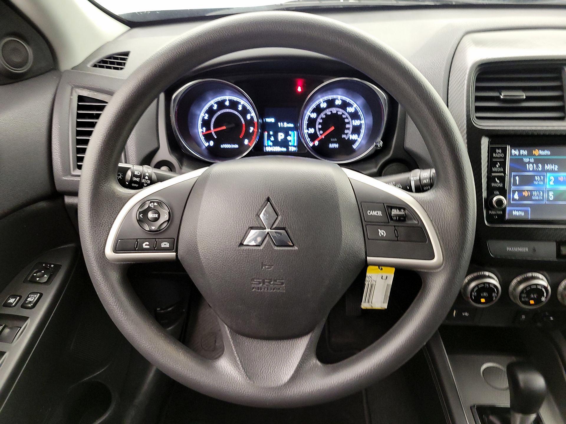 Thumbnail: 2020 Mitsubishi Outlander Sport - 10